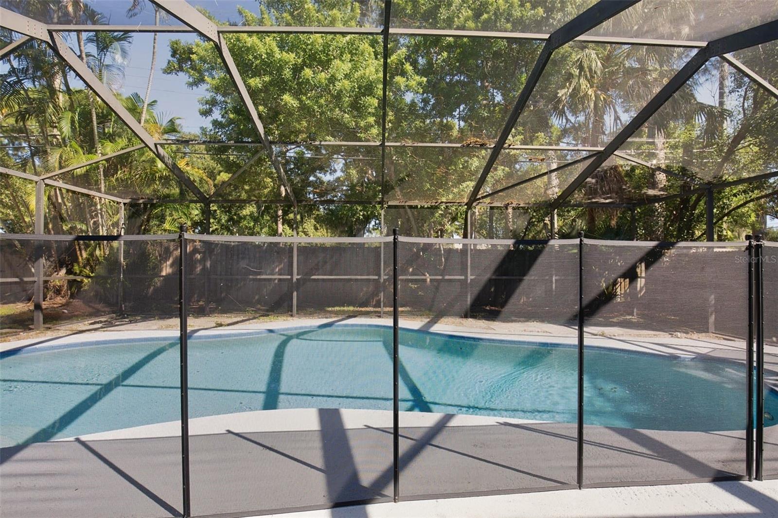 5795 HILLSIDE STREET, Seminole, FL 33772