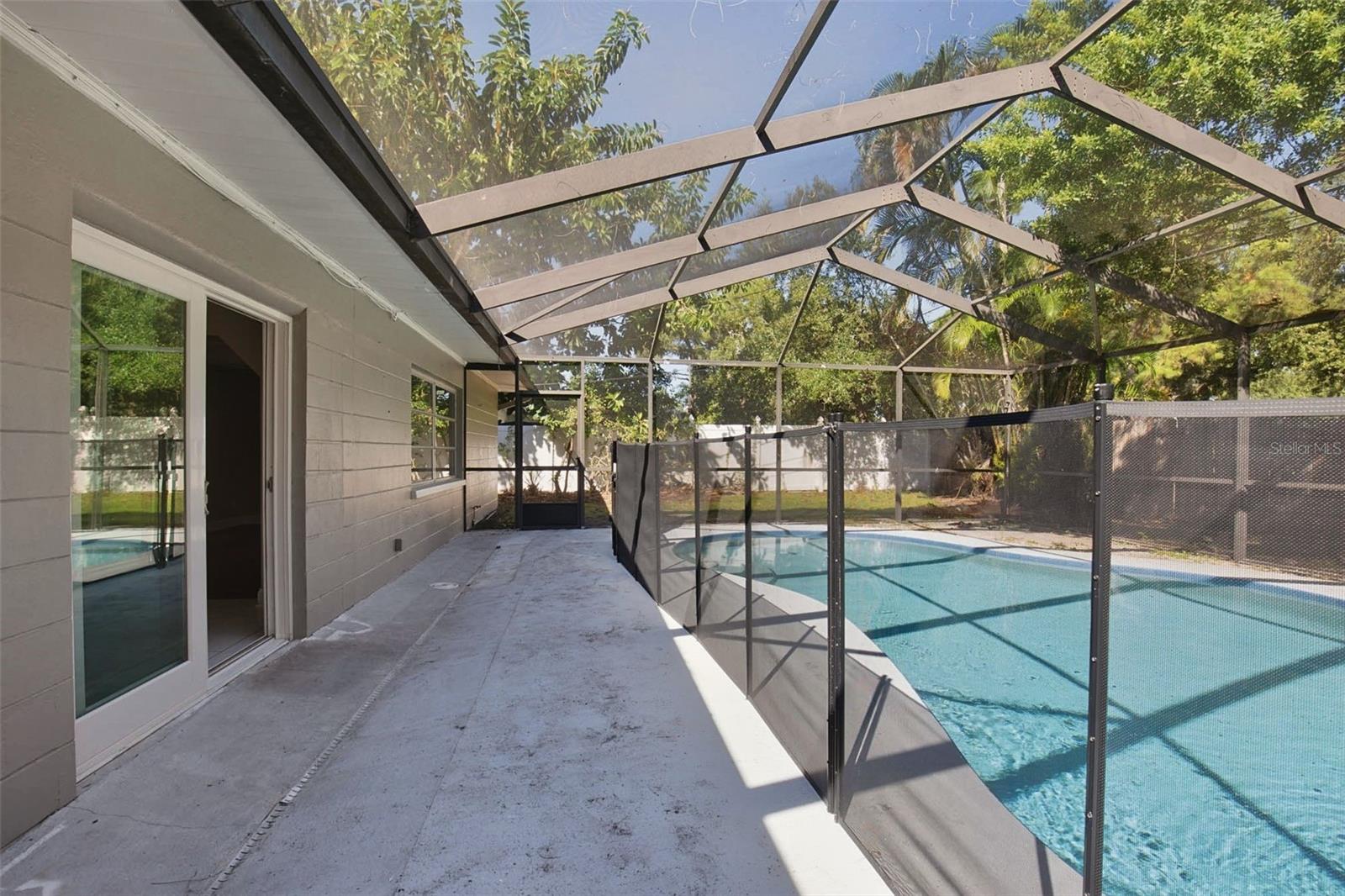 5795 HILLSIDE STREET, Seminole, FL 33772