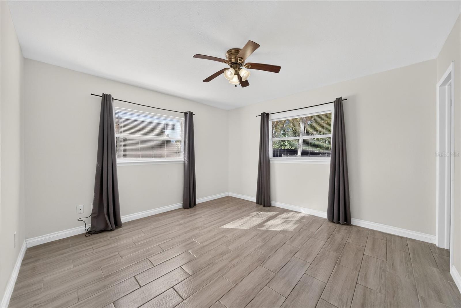 Bedroom #513'x9'