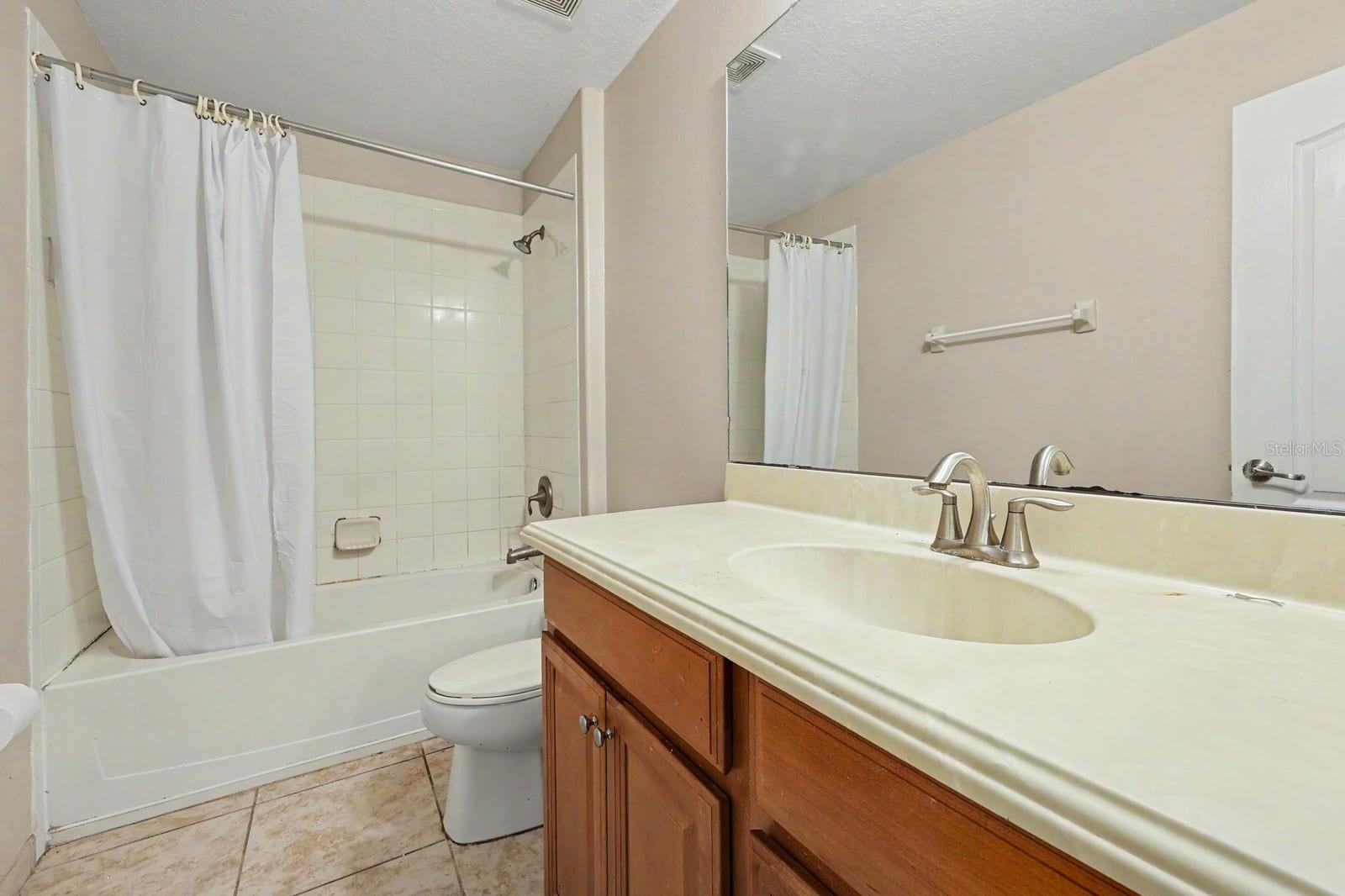 Master Bath with Dual Vanity, Soaking Tub & Separate Shower