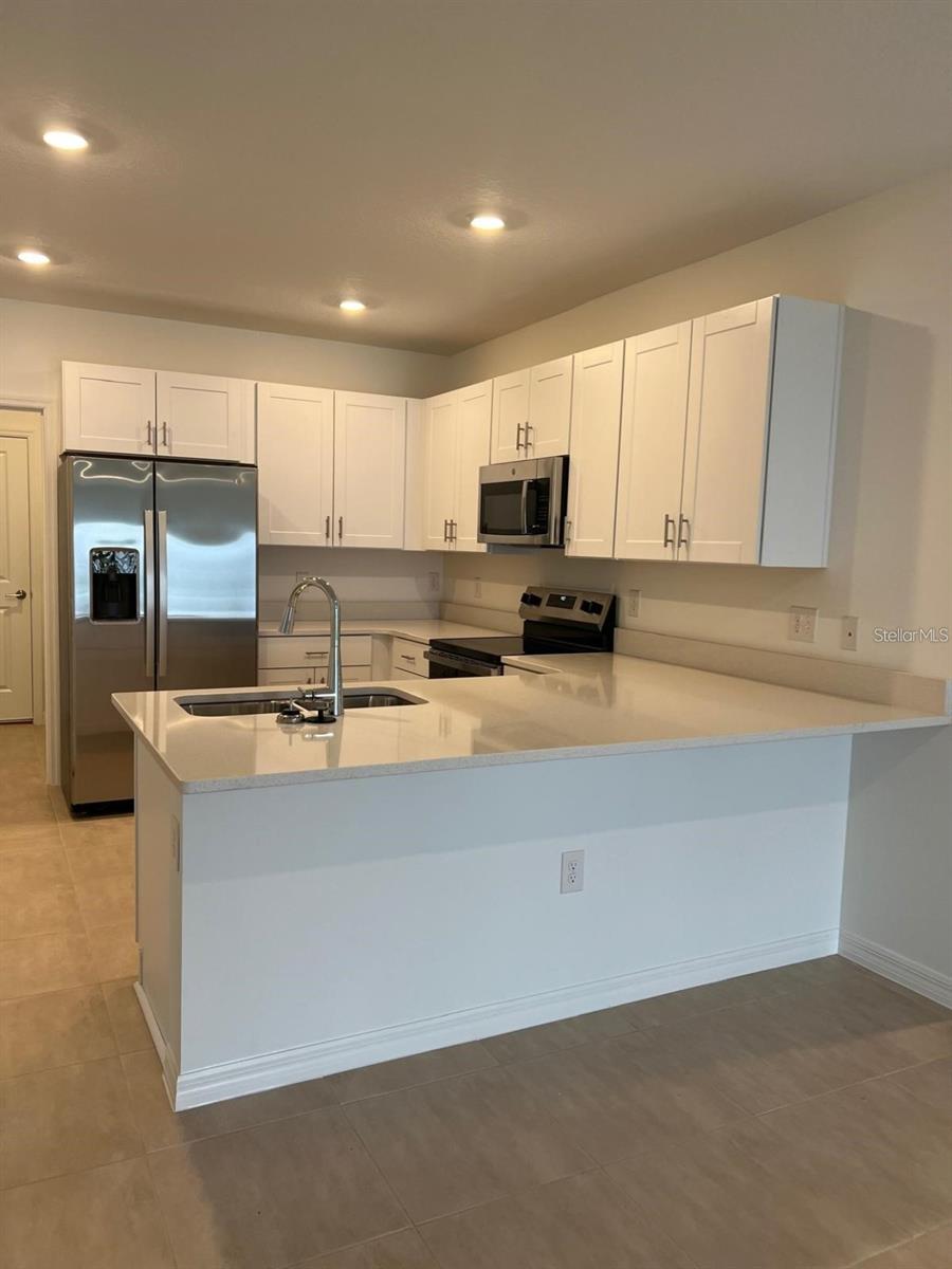 4737 BABYS BREATH PLACE, Haines City, FL 33844