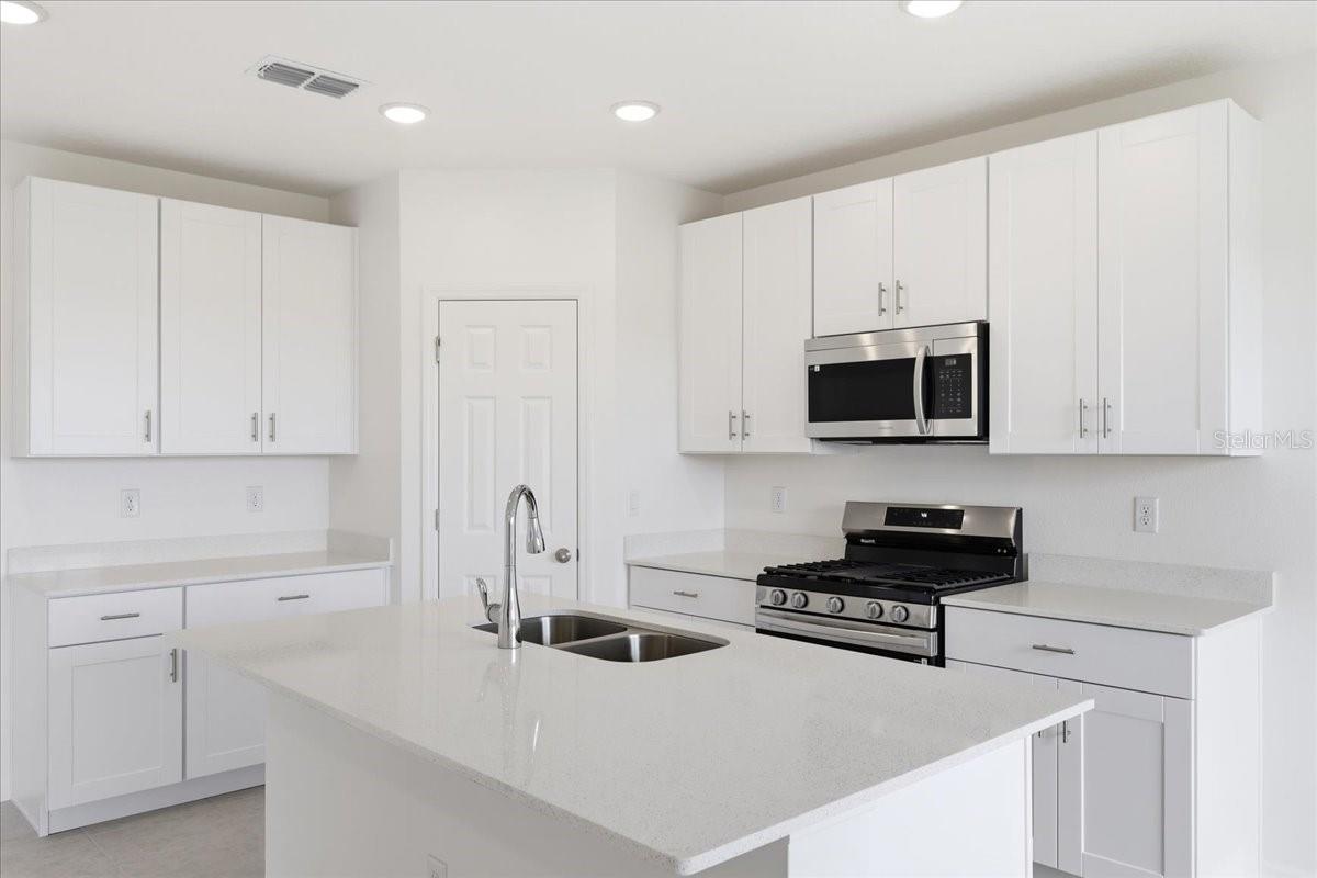 143 BOTTLE BRUSH DRIVE, Haines City, FL 33844 143 BOTTLE BRUSH DRIVE, Haines City, FL 33844