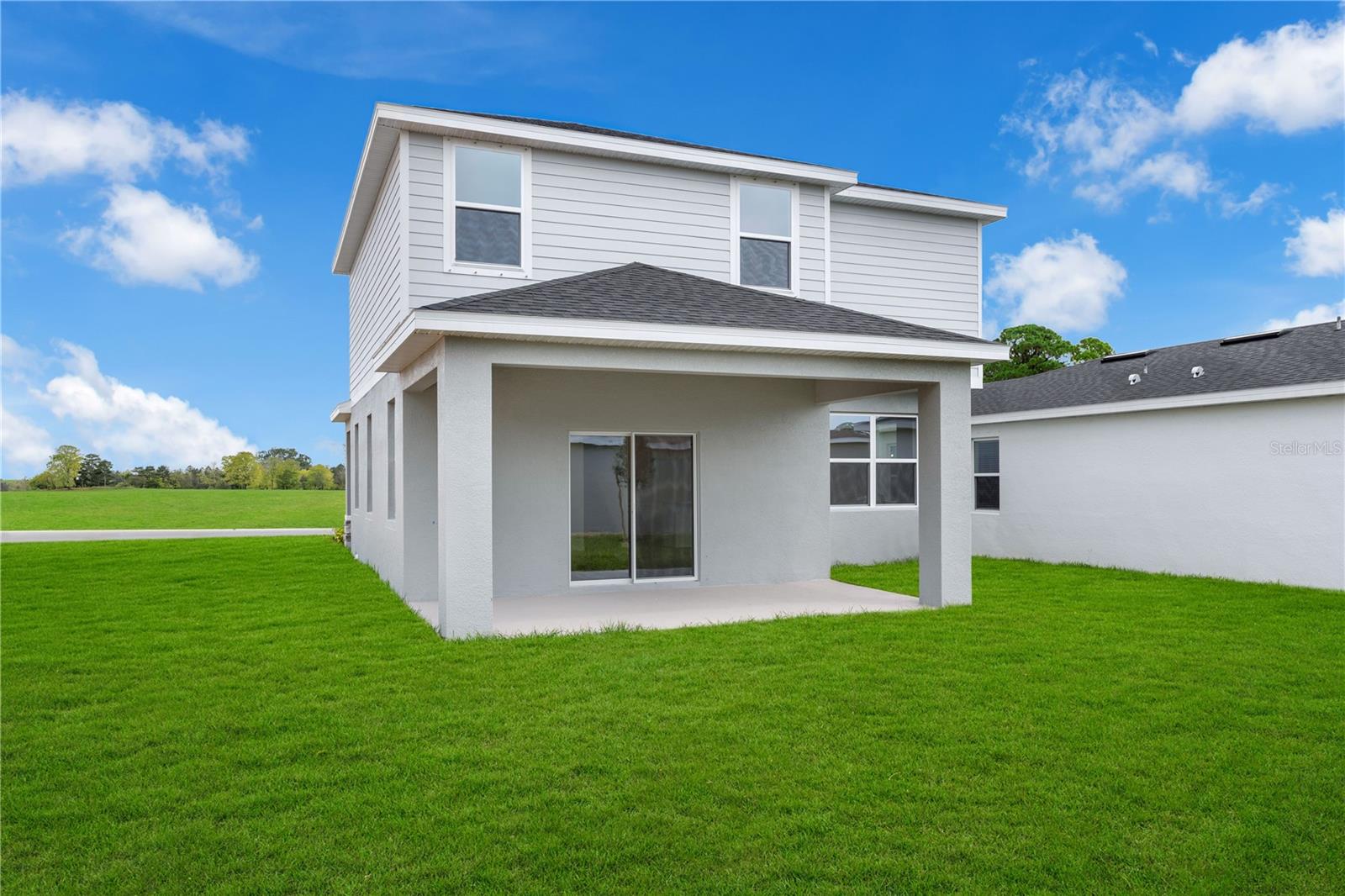 1098 CLAY BOULEVARD, Tavares, FL 32778