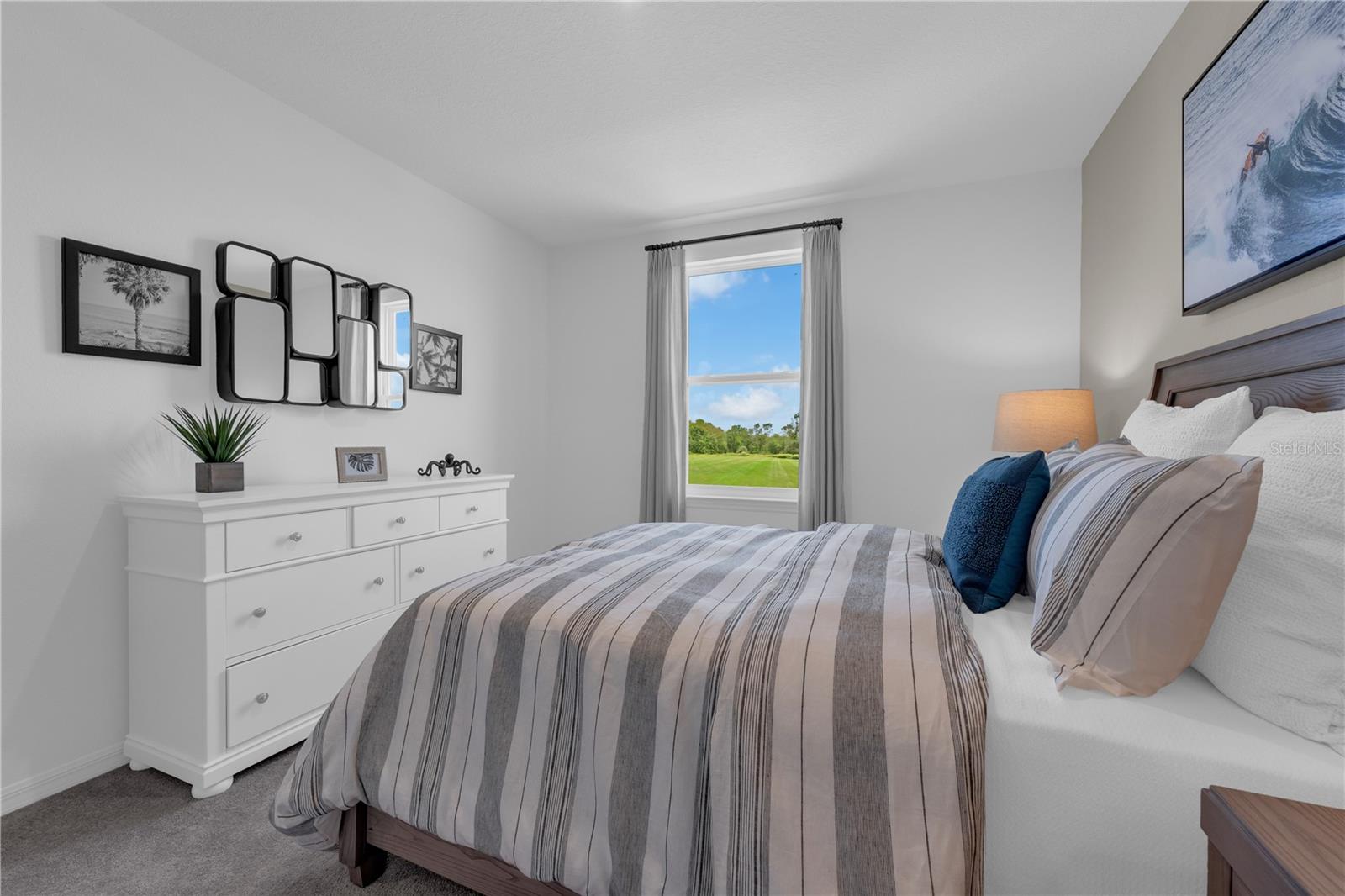 1098 CLAY BOULEVARD, Tavares, FL 32778