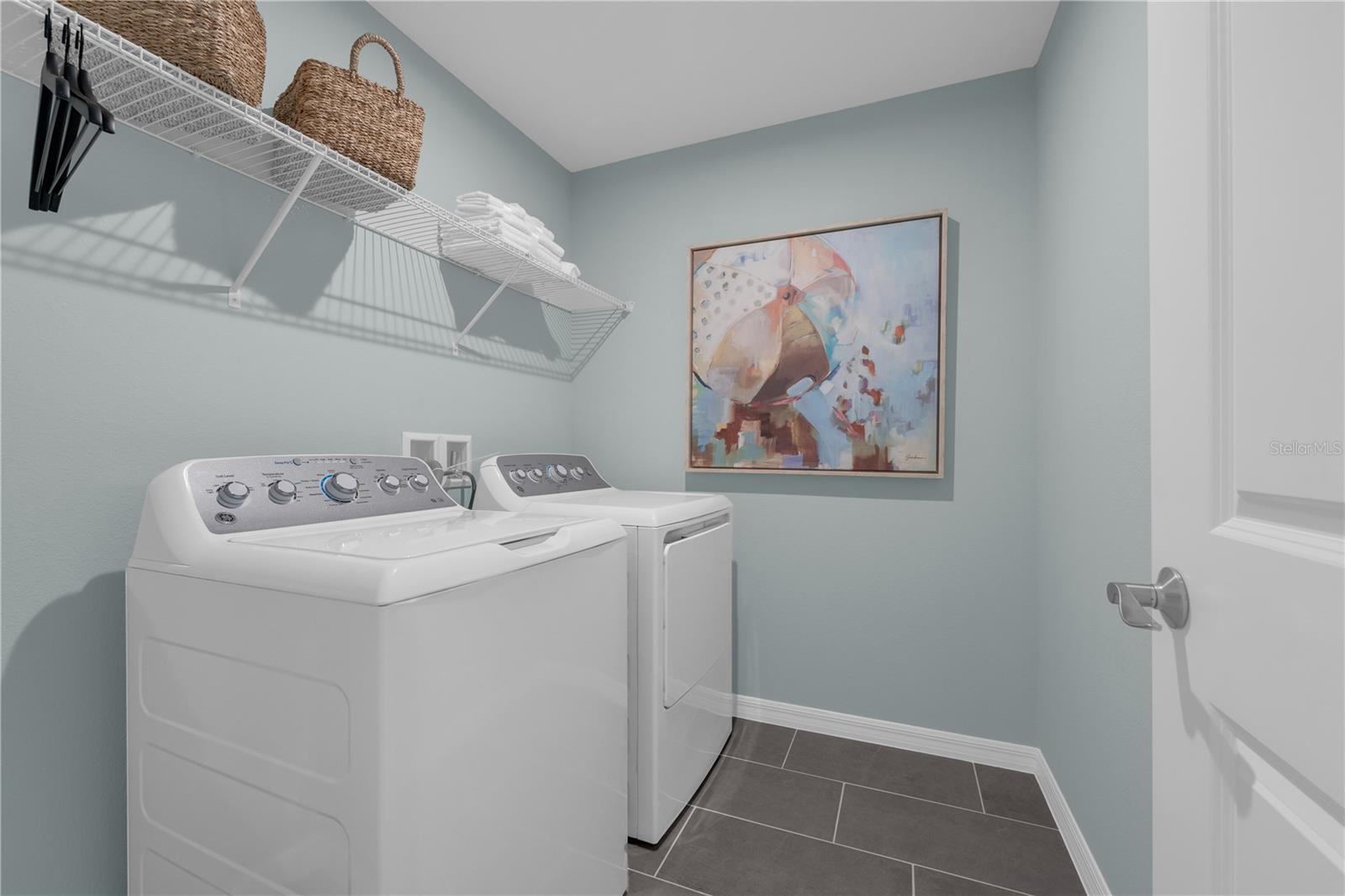 1098 CLAY BOULEVARD, Tavares, FL 32778