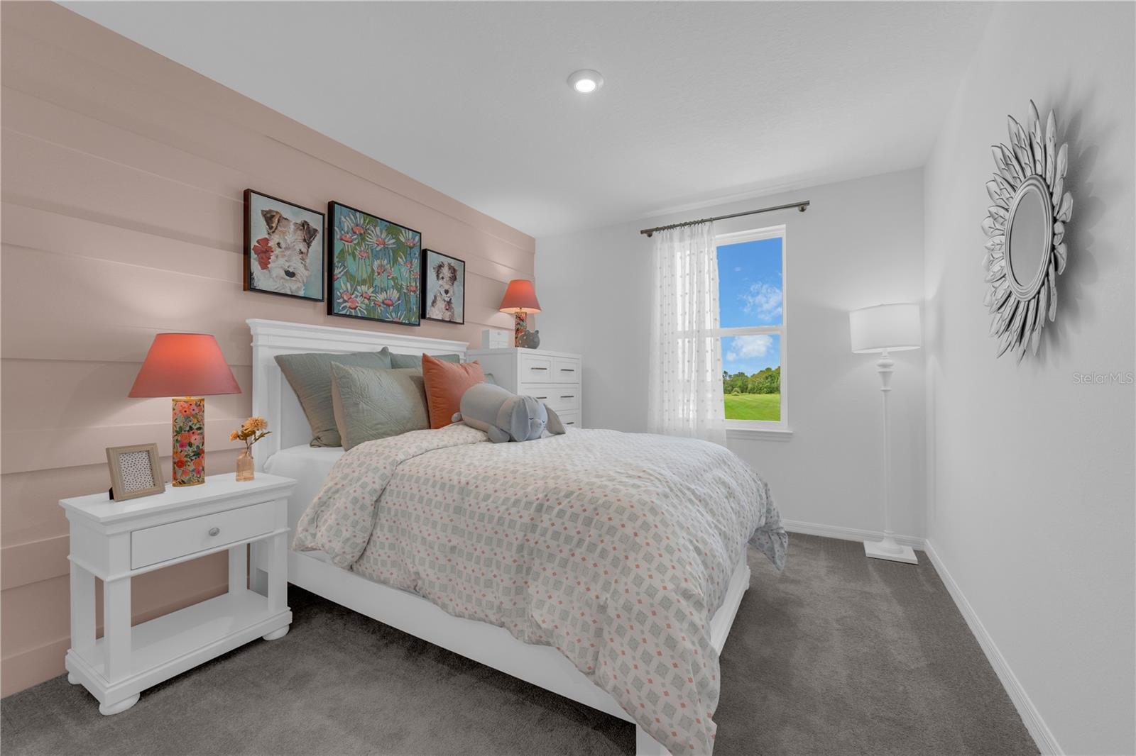 1098 CLAY BOULEVARD, Tavares, FL 32778