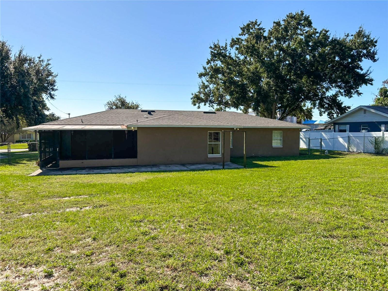3427 LAKEVIEW DRIVE, Winter Haven, FL 33884