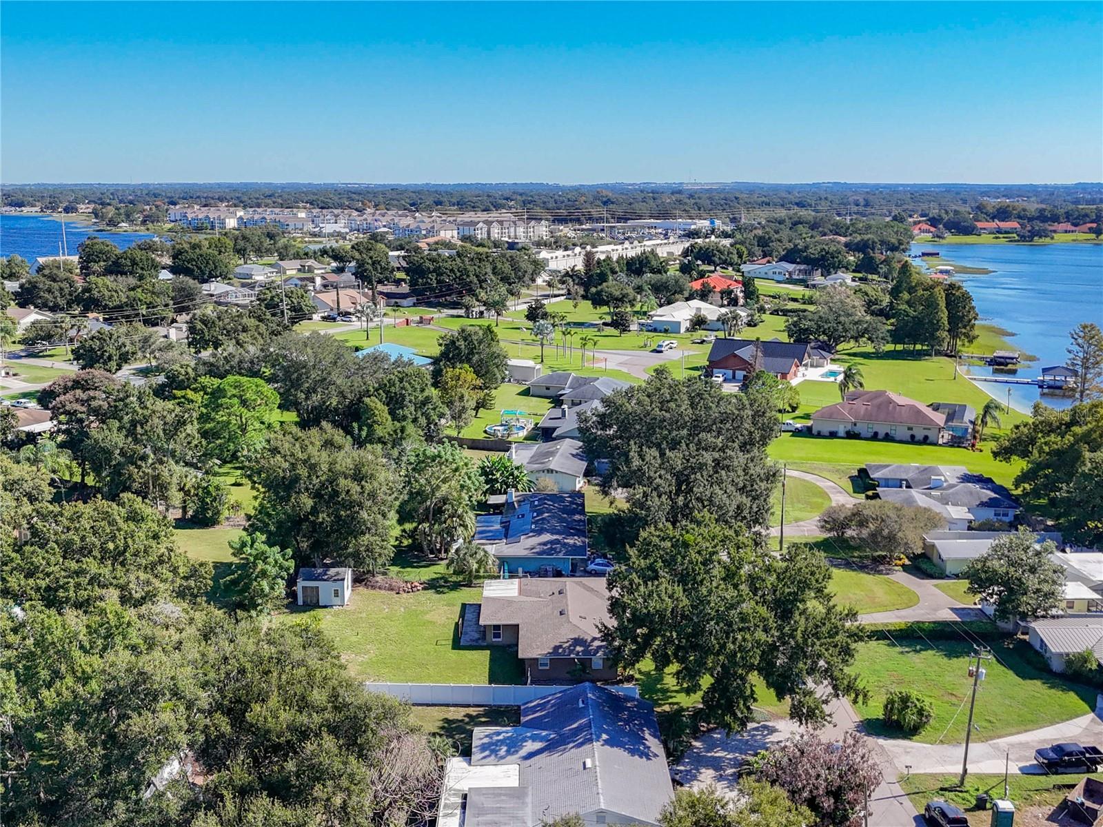 3427 LAKEVIEW DRIVE, Winter Haven, FL 33884
