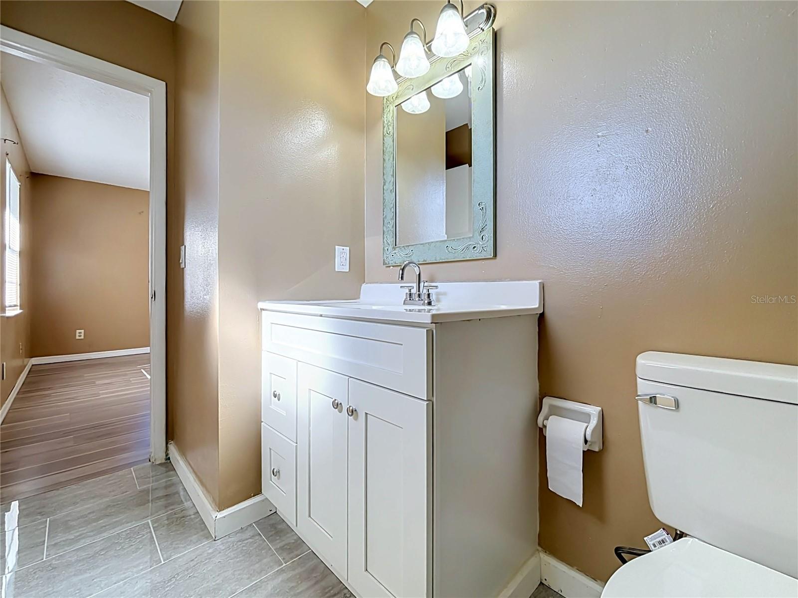 3427 LAKEVIEW DRIVE, Winter Haven, FL 33884