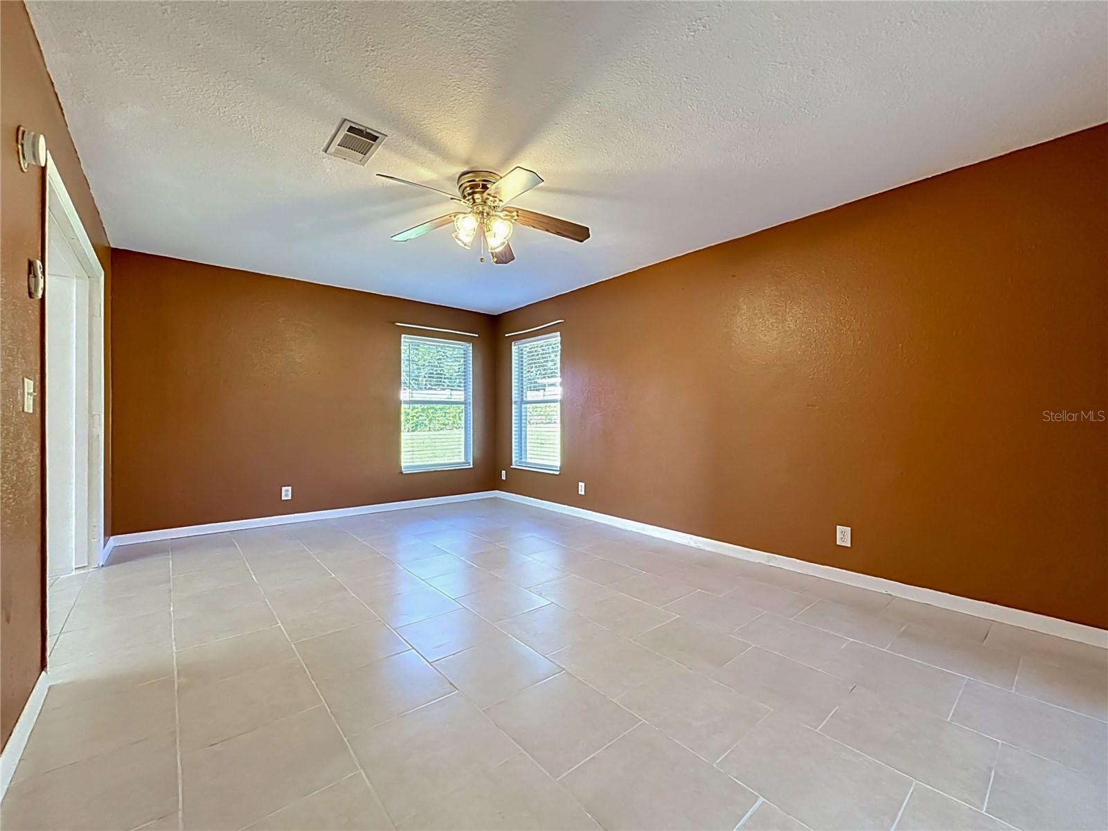 3427 LAKEVIEW DRIVE, Winter Haven, FL 33884