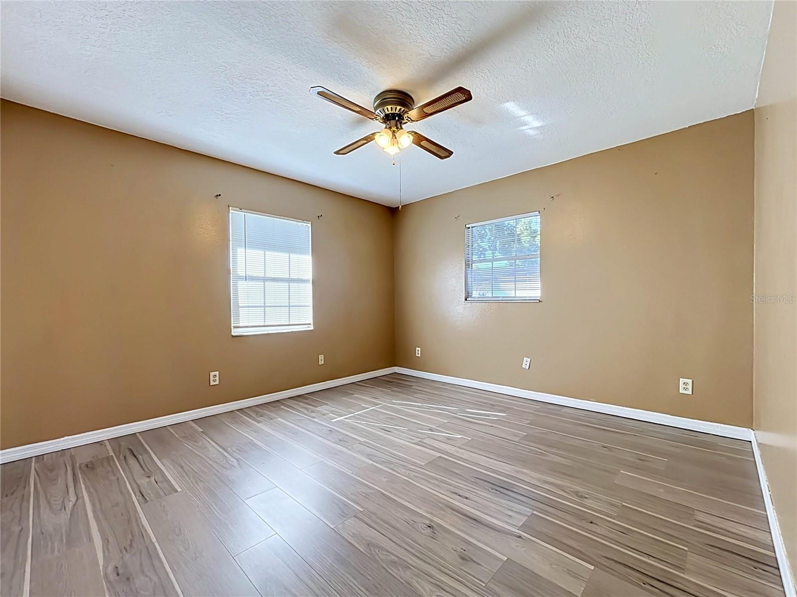3427 LAKEVIEW DRIVE, Winter Haven, FL 33884