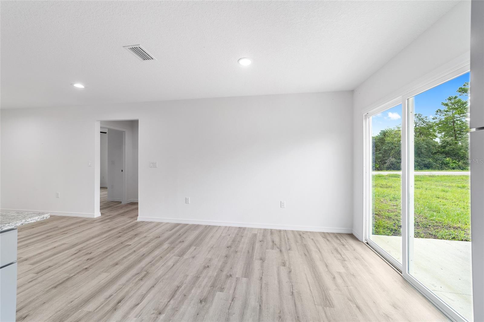 6609 N GRAYTON TERRACE, Citrus Springs, FL 34433