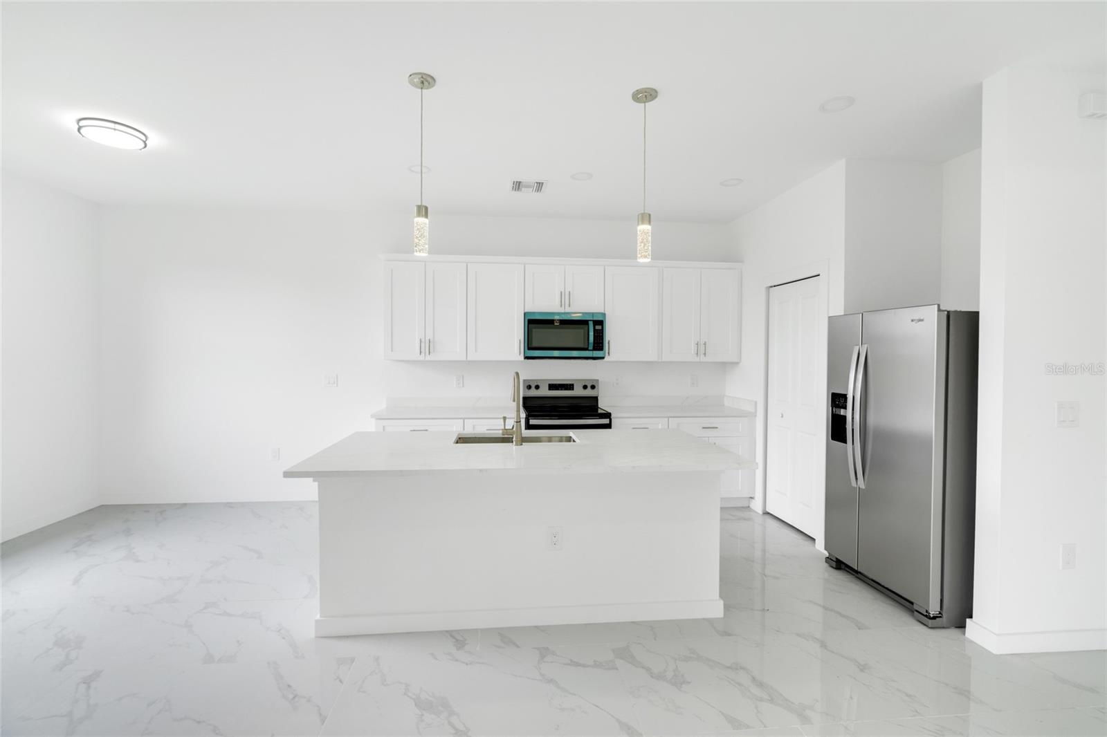 4626 ELAINE AVENUE N, Lehigh Acres, FL 33971
