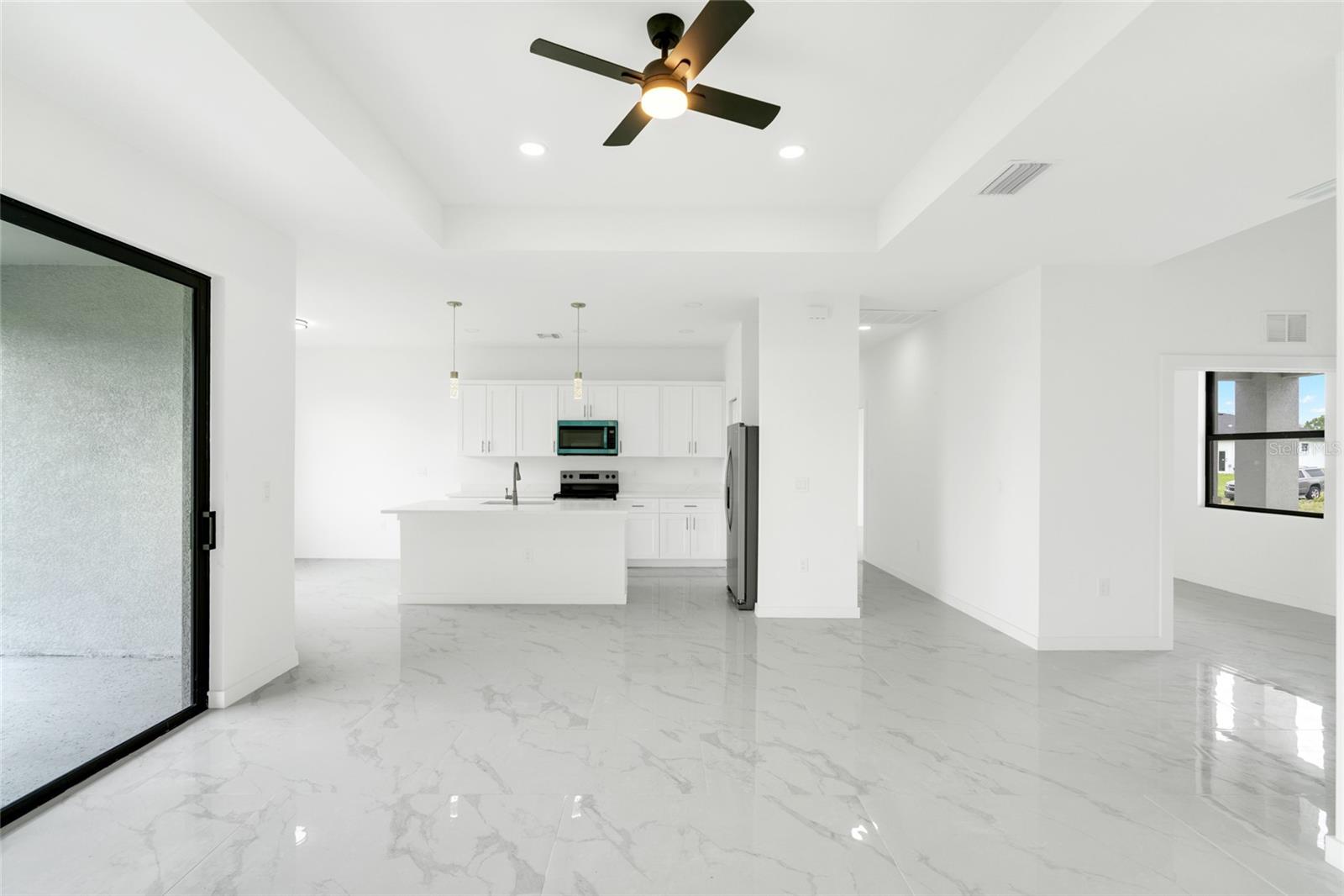 4626 ELAINE AVENUE N, Lehigh Acres, FL 33971