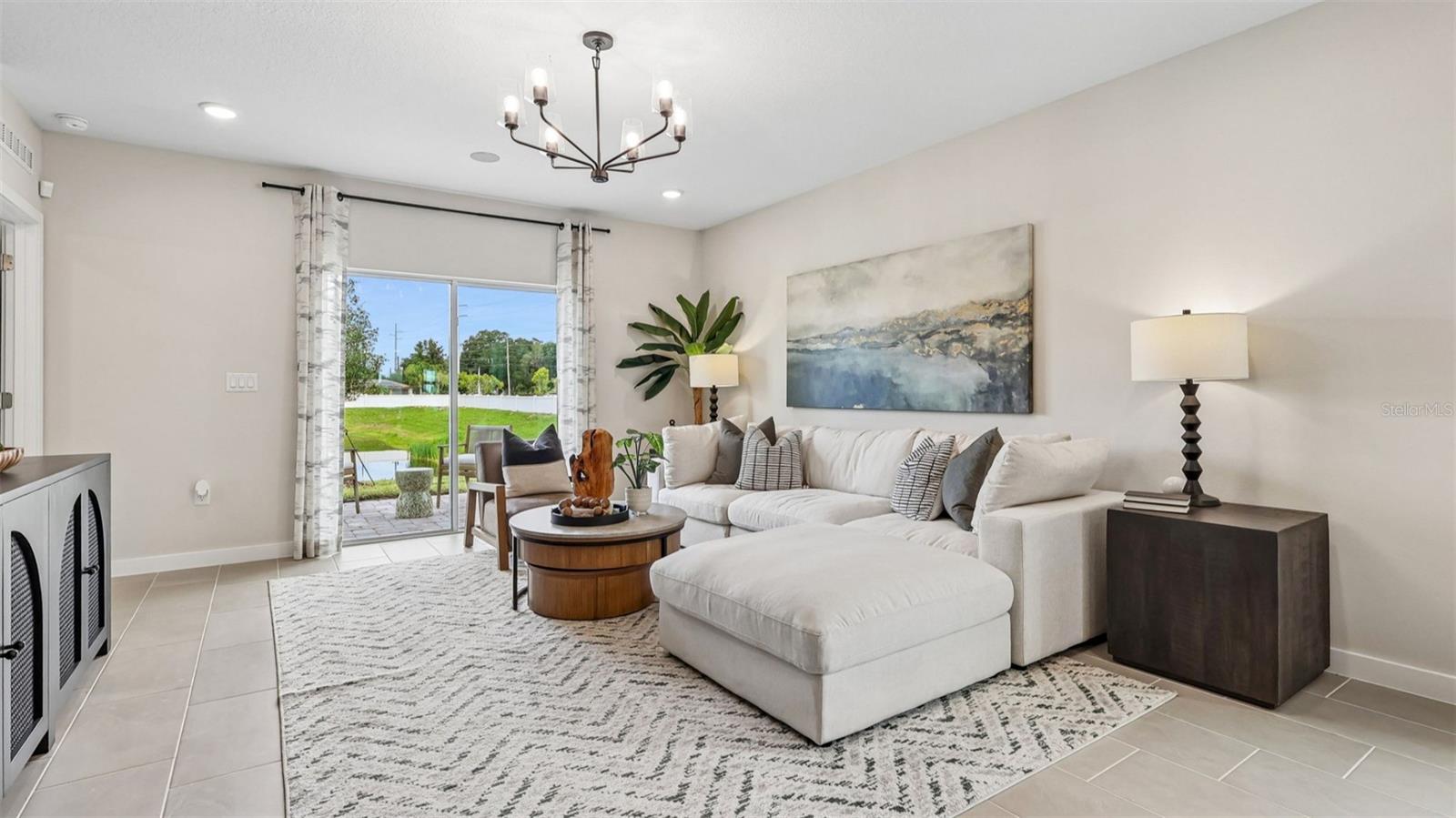1956 DIAMOND HEAD CIRCLE, Lake Hamilton, FL 33851