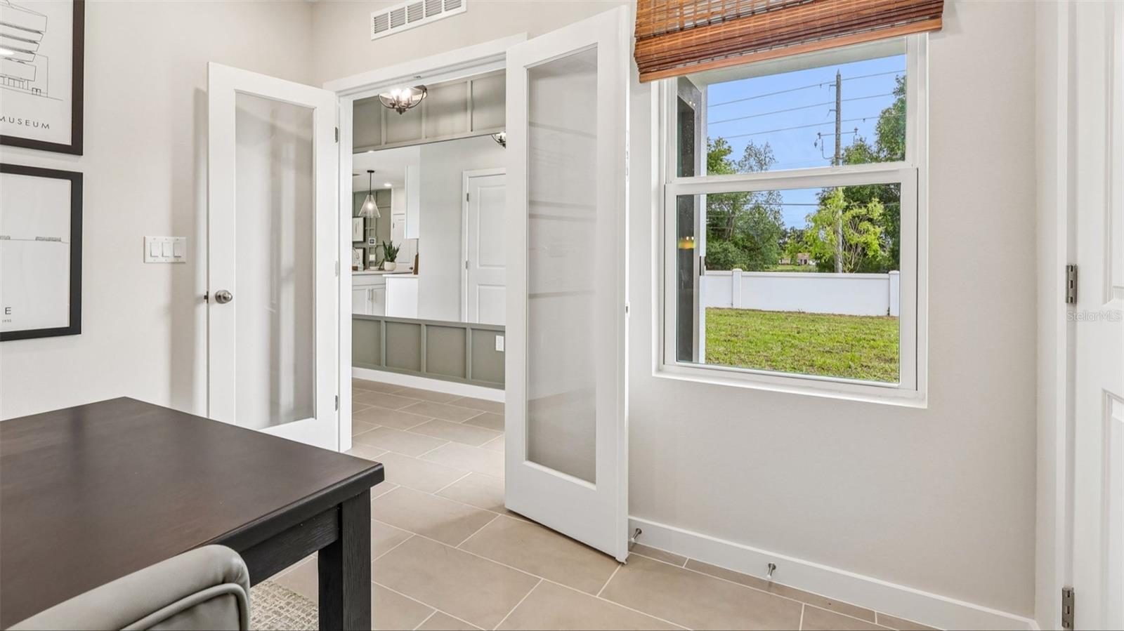 1956 DIAMOND HEAD CIRCLE, Lake Hamilton, FL 33851
