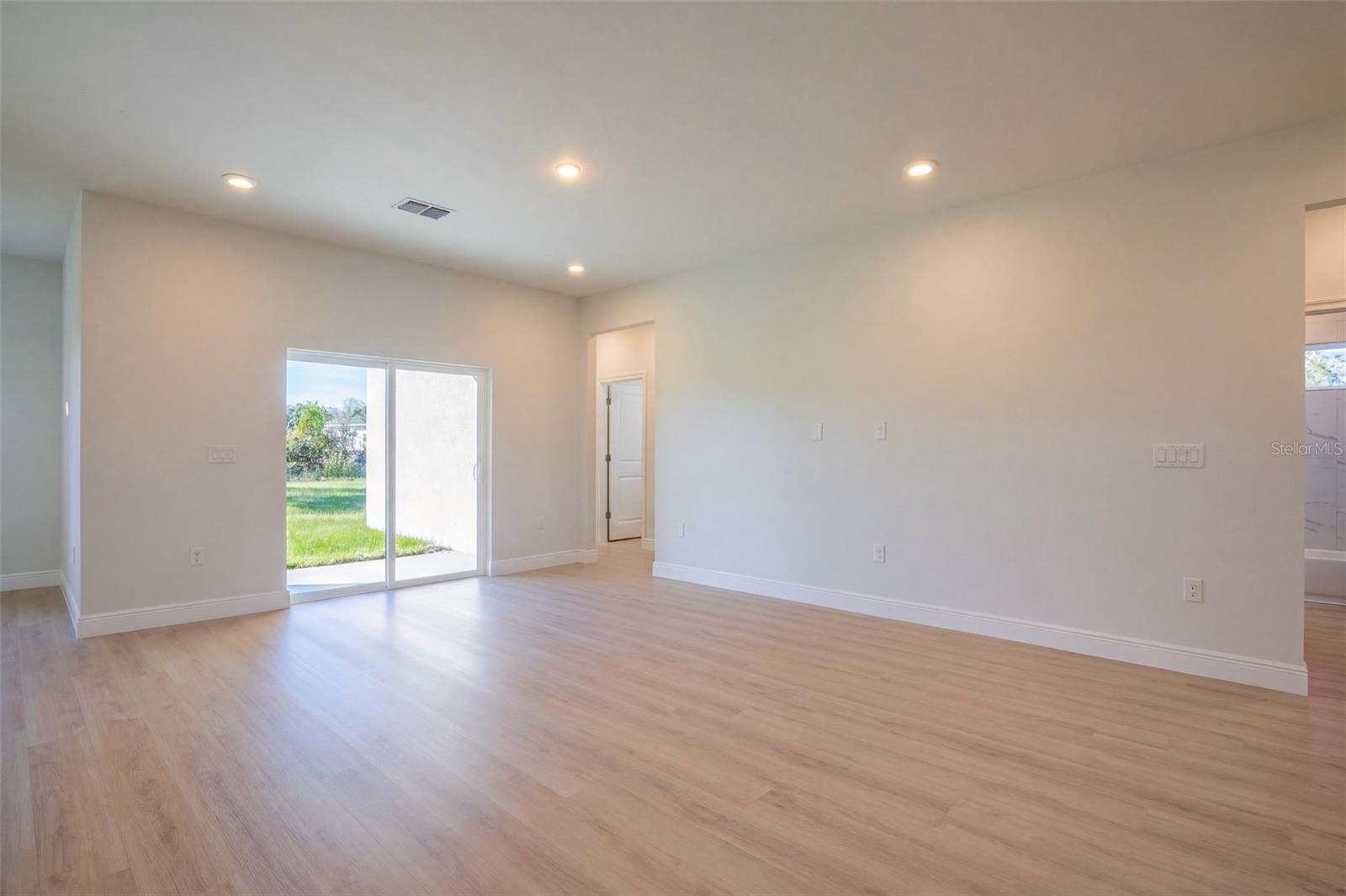 2570 SW 156TH LANE ROAD, Ocala, FL 34473