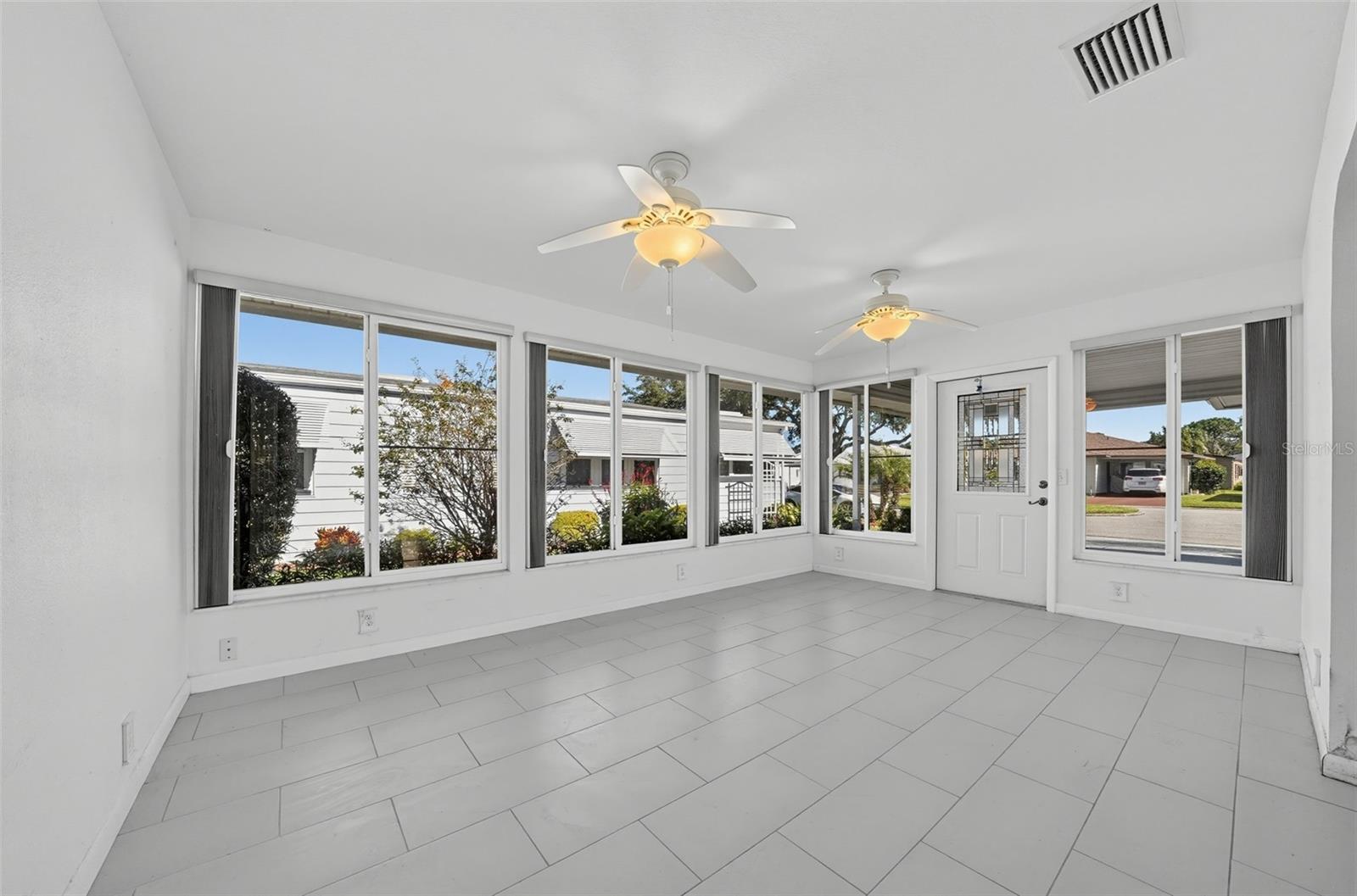 4851 COLONNADES CLUB BOULEVARD, Lakeland, FL 33811