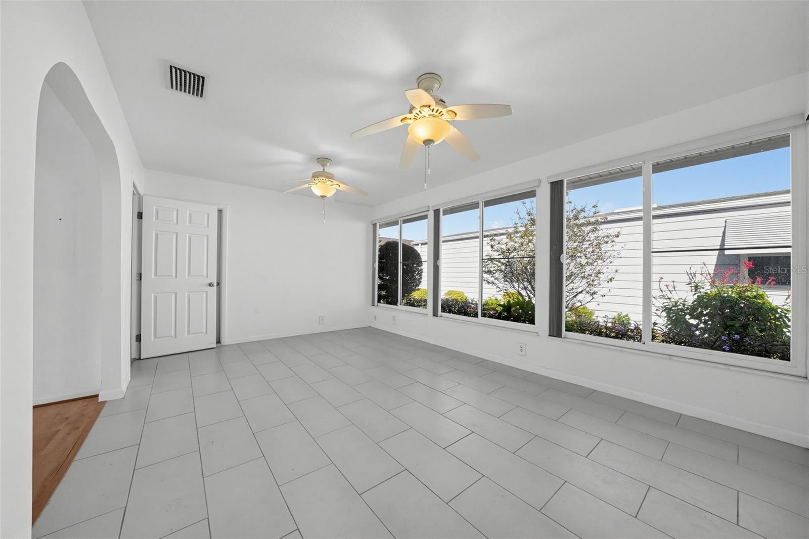 4851 COLONNADES CLUB BOULEVARD, Lakeland, FL 33811