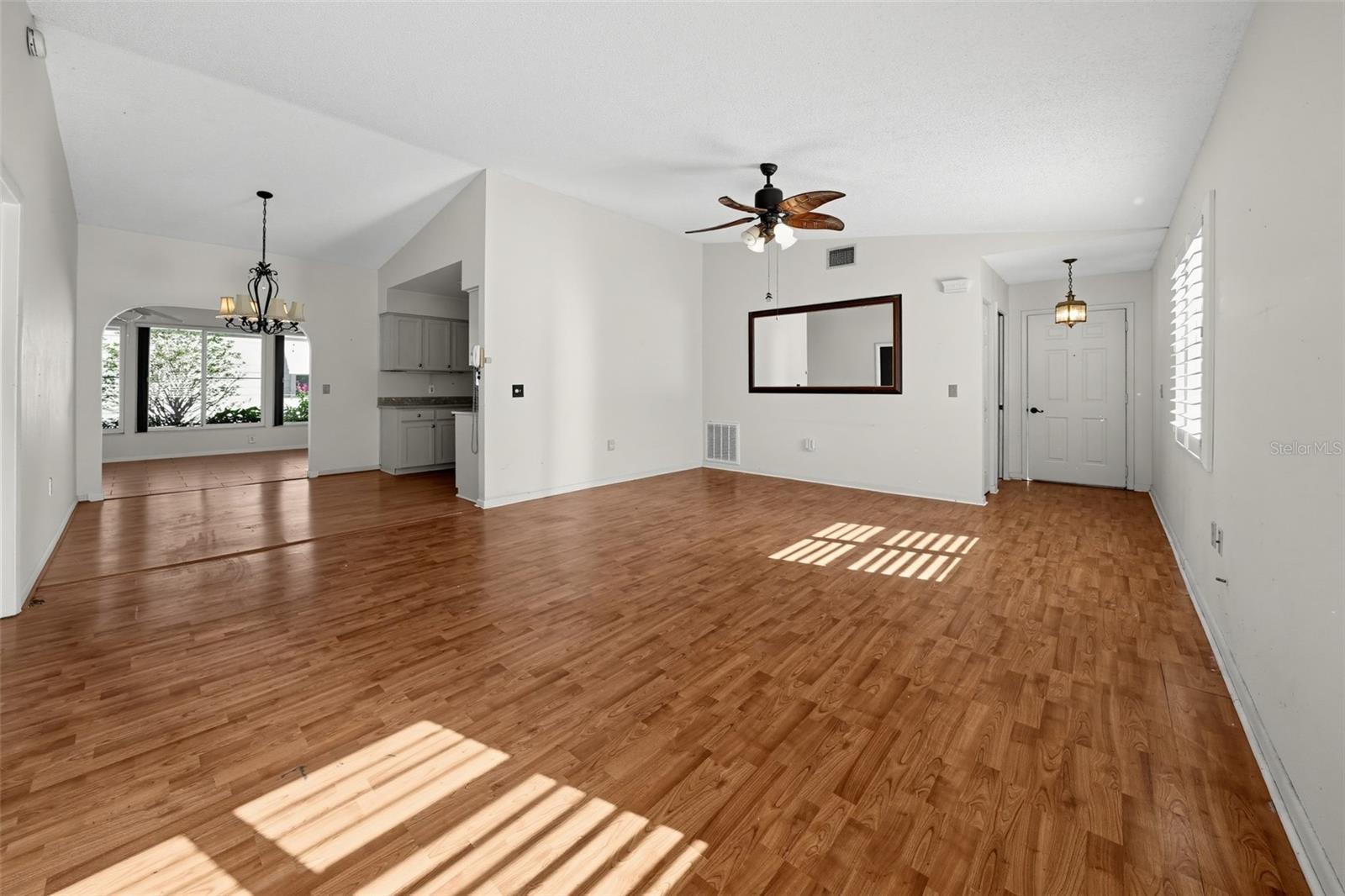4851 COLONNADES CLUB BOULEVARD, Lakeland, FL 33811