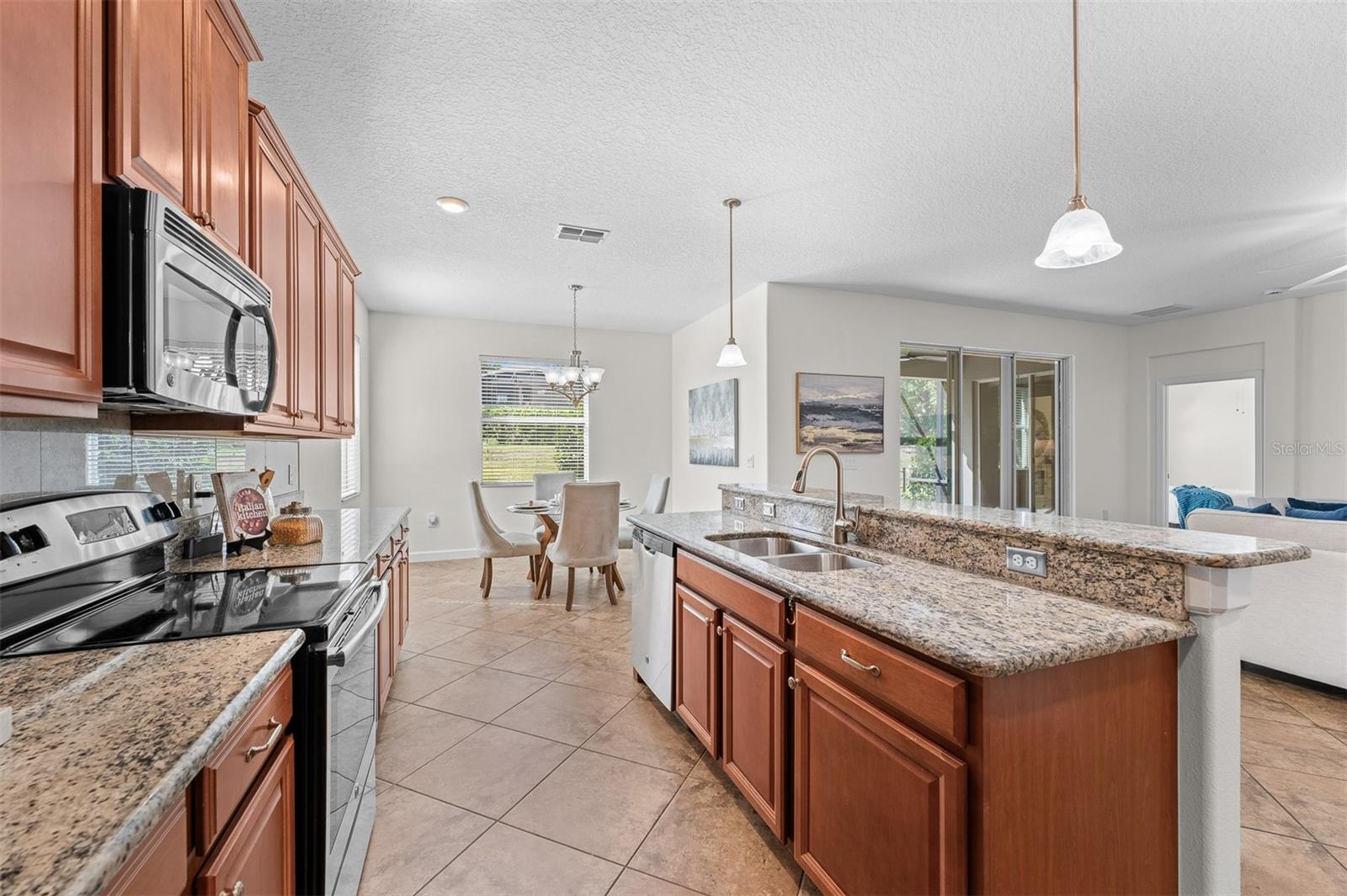 3859 SANIBEL STREET, Clermont, FL 34711