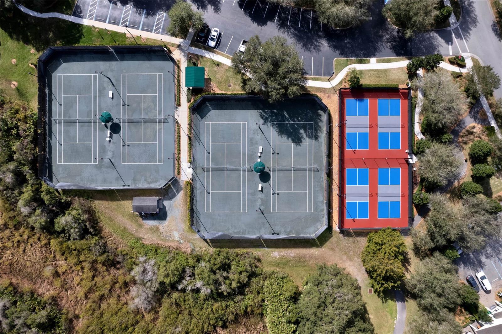 Victoria Gardens 4-lighted tennis & pickle ball courts