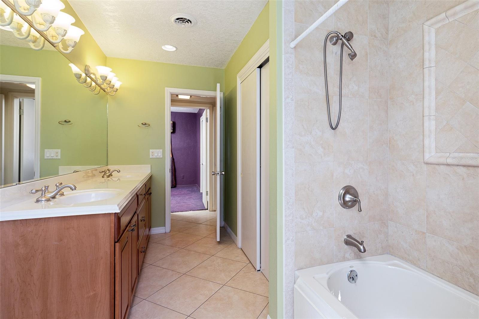 2nd Bathroom