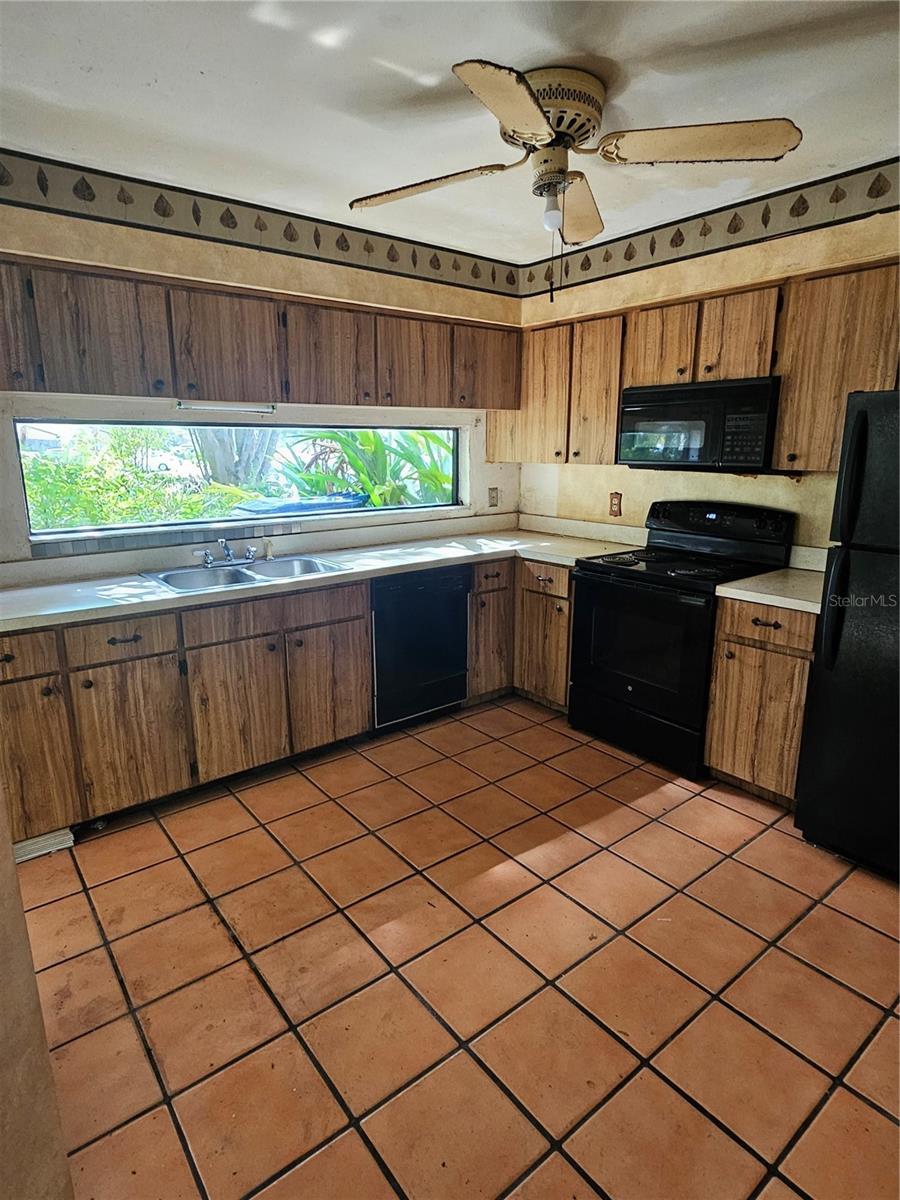 688 GOLDEN SUNSHINE CIRCLE, Orlando, FL 32807