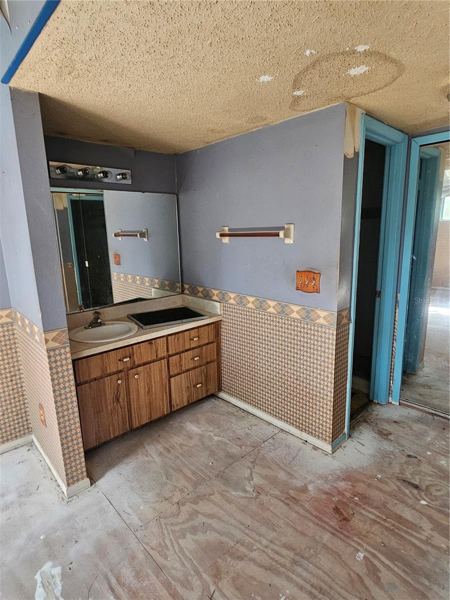 688 GOLDEN SUNSHINE CIRCLE, Orlando, FL 32807