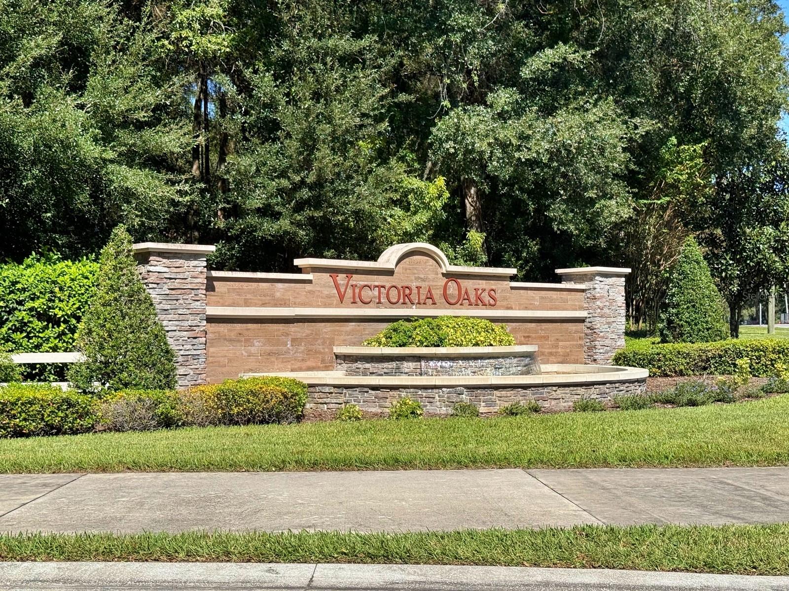 408 LADY BELLA PLACE, Deland, FL 32724