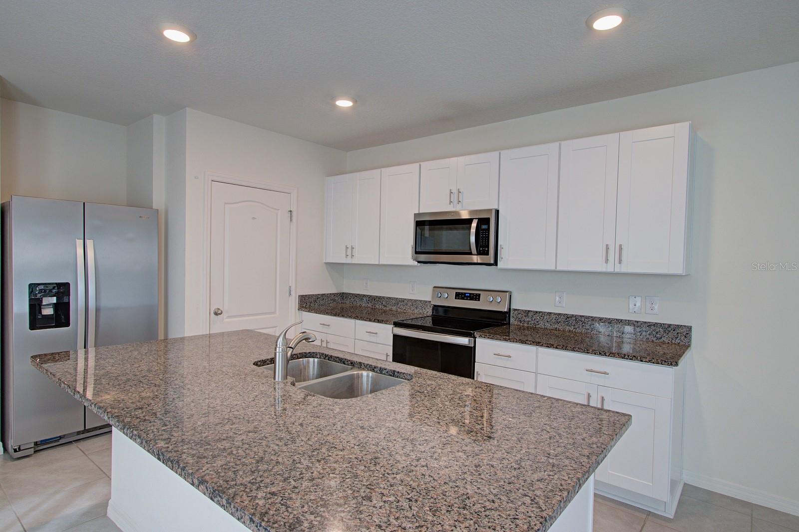 408 LADY BELLA PLACE, Deland, FL 32724