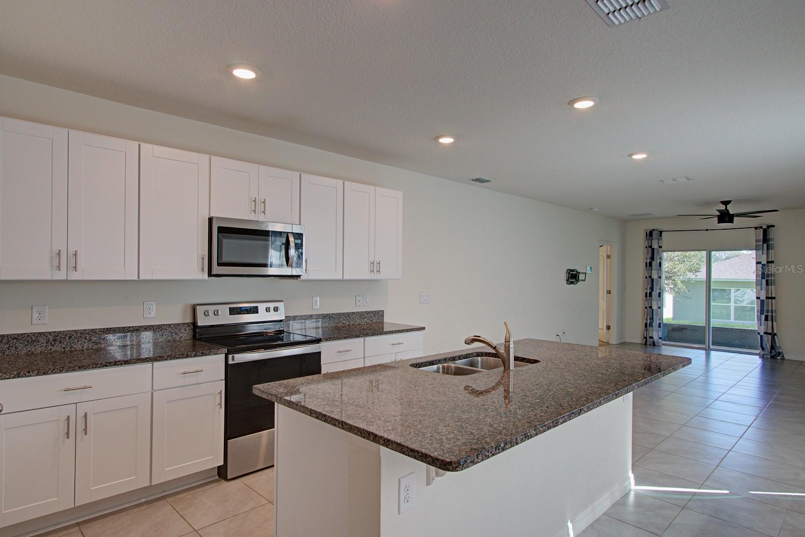 408 LADY BELLA PLACE, Deland, FL 32724