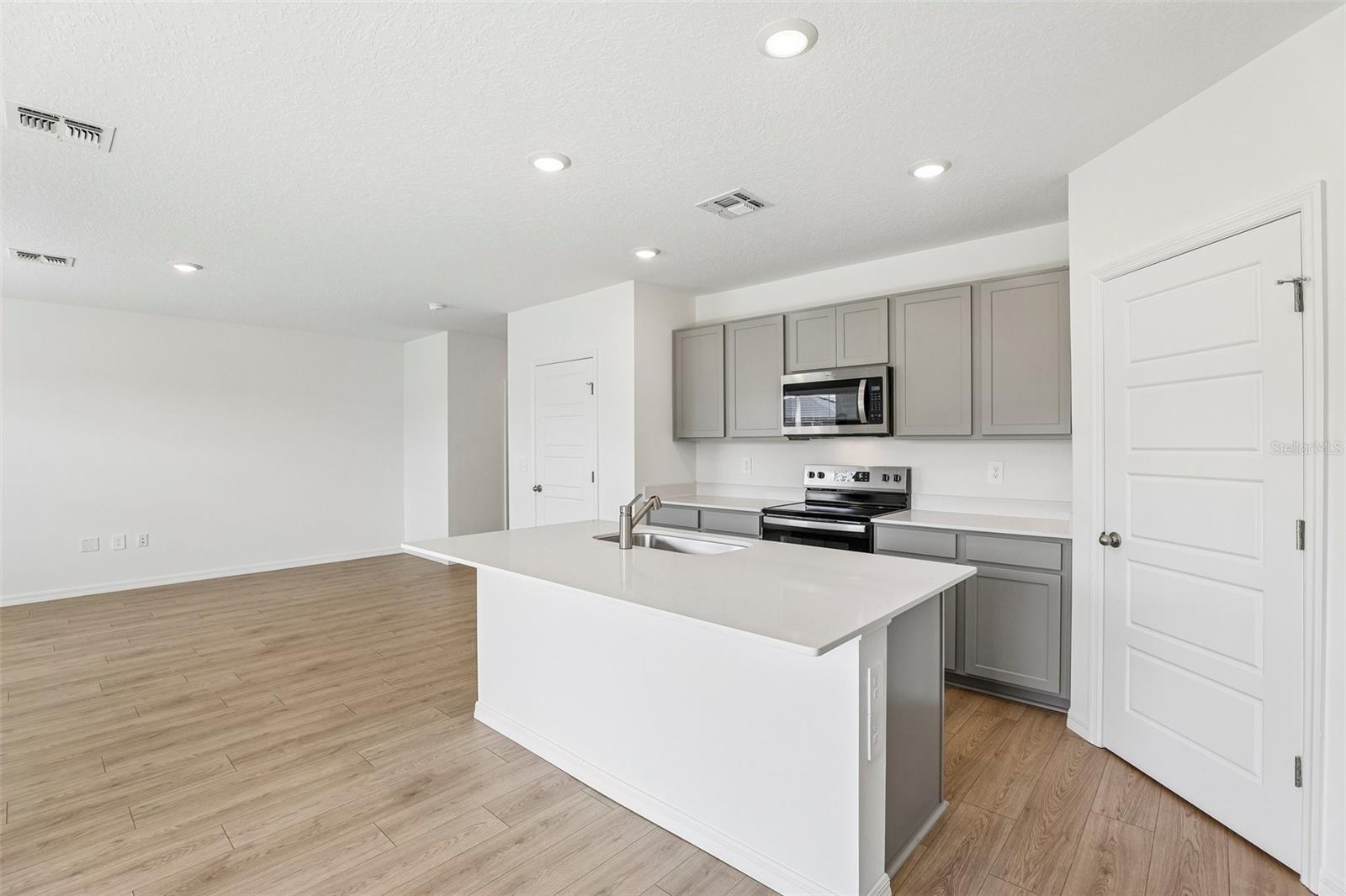 1232 CUMBERLAND TRAIL DRIVE, Lake Hamilton, FL 33851 1232 CUMBERLAND TRAIL DRIVE, Lake Hamilton, FL 33851