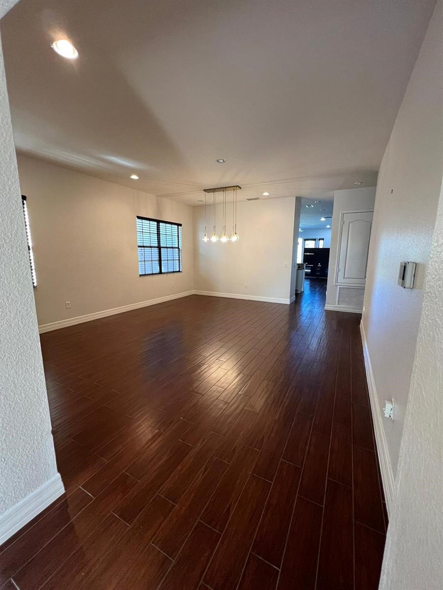8212 PRESTBURY DRIVE, Orlando, FL 32832