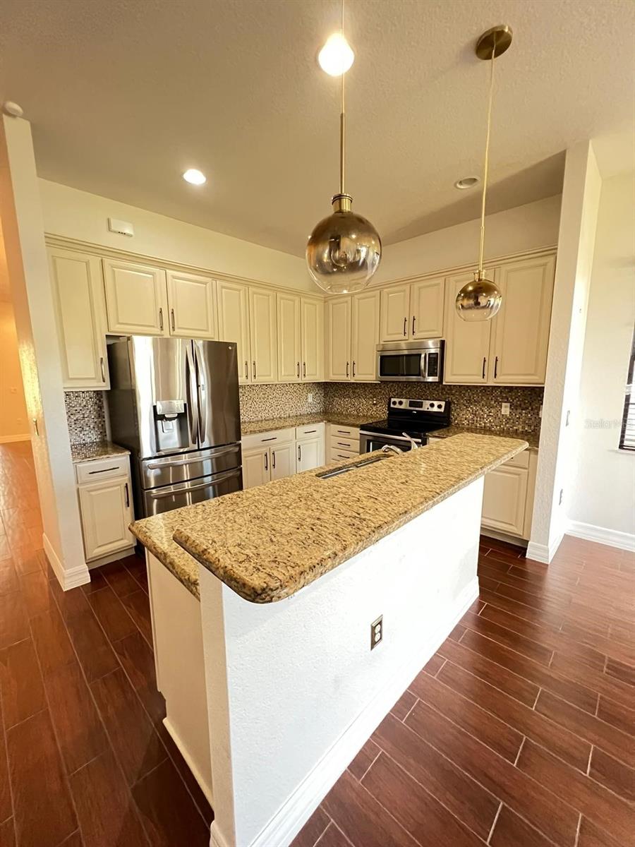 8212 PRESTBURY DRIVE, Orlando, FL 32832