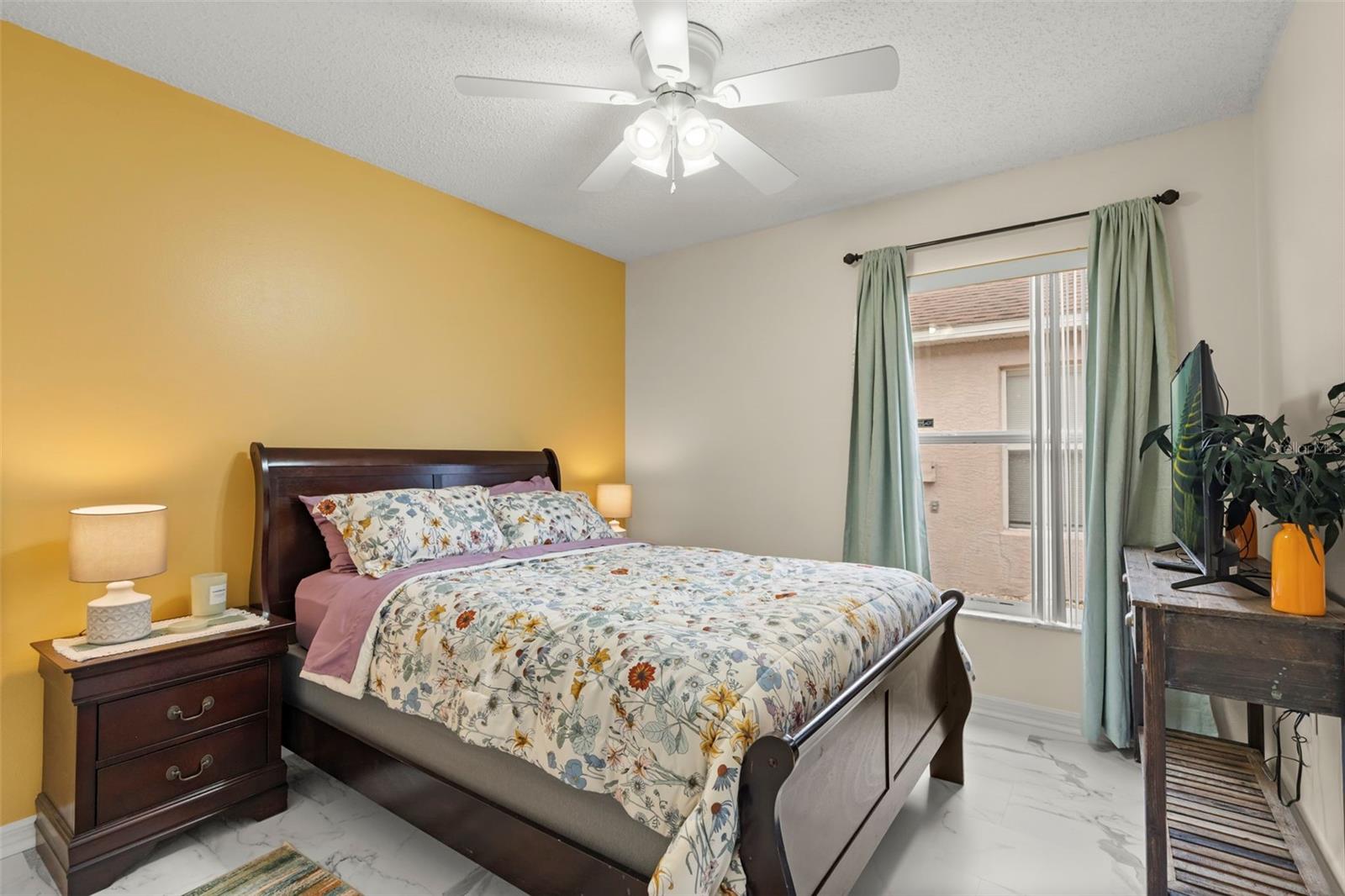 Guest room #1