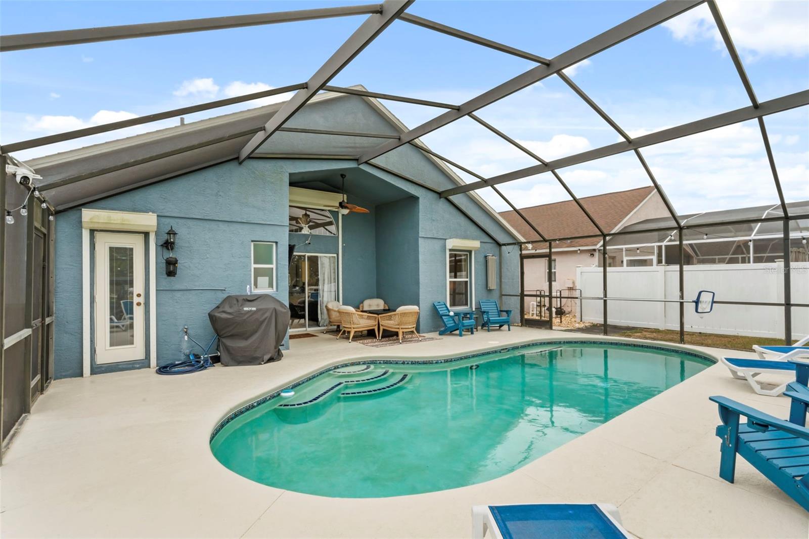 Beautiful heated Pool freshly painted deck and no rear facing neighbors