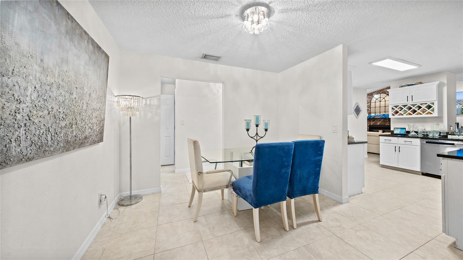 Kitchen/Dining