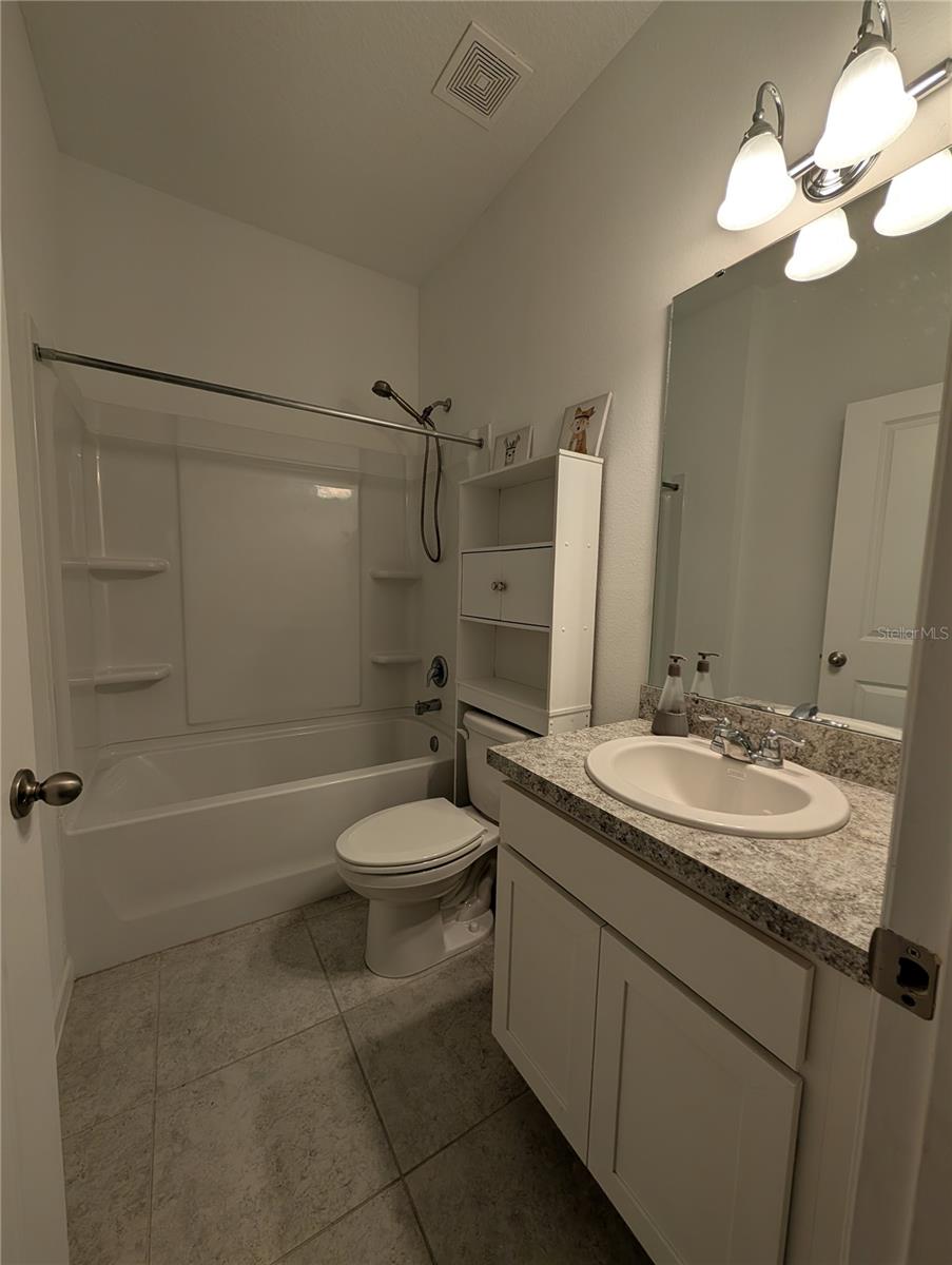 BATHROOM 2