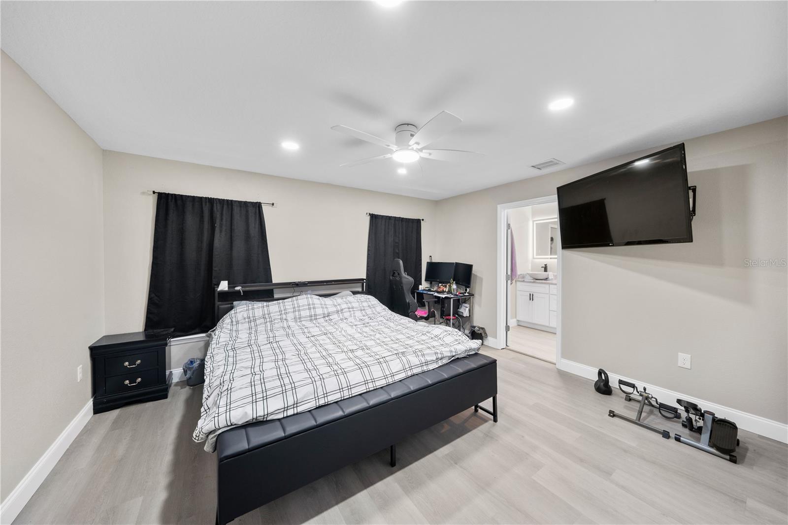 704 CEDAR STREET, Daytona Beach, FL 32114