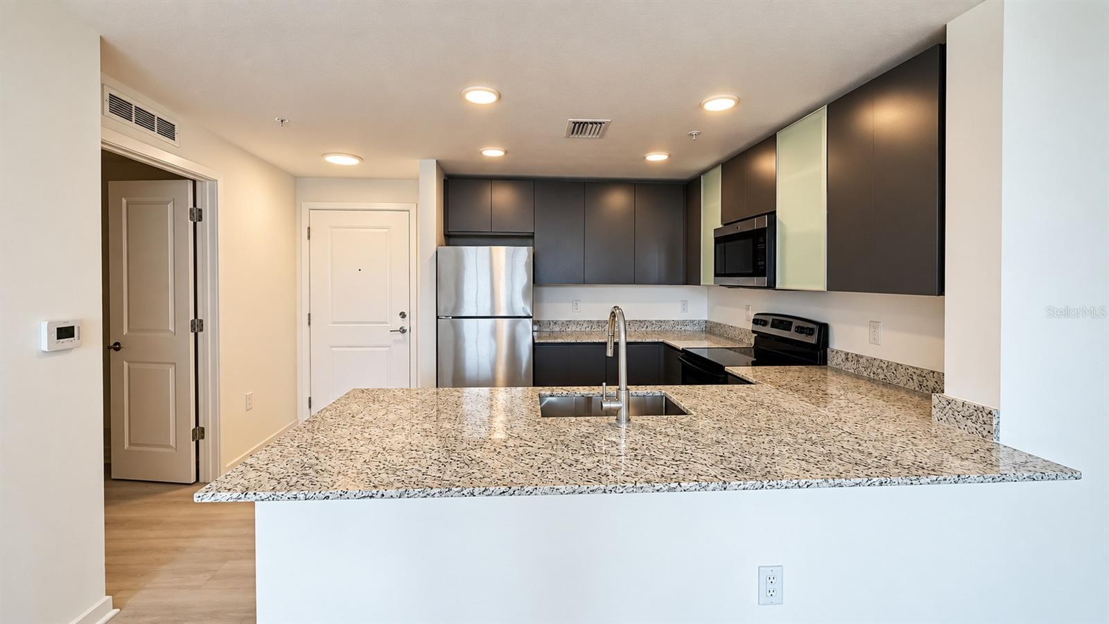 5587 MILLENIA BOULEVARD, #213, Orlando, FL 32839