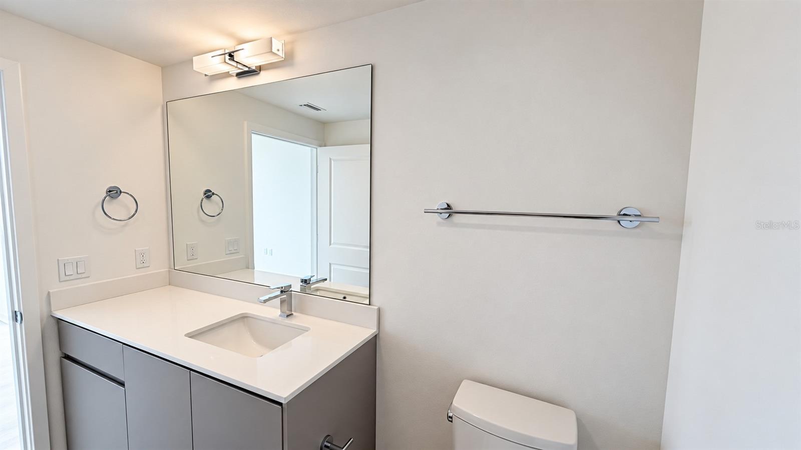 5587 MILLENIA BOULEVARD, #213, Orlando, FL 32839
