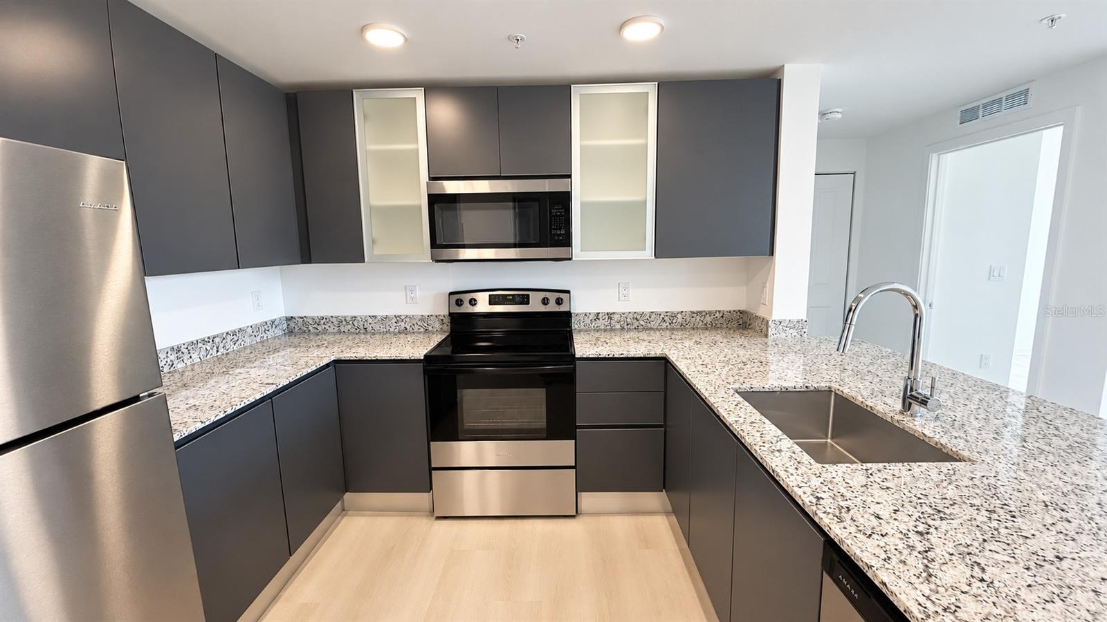 5587 MILLENIA BOULEVARD, #213, Orlando, FL 32839