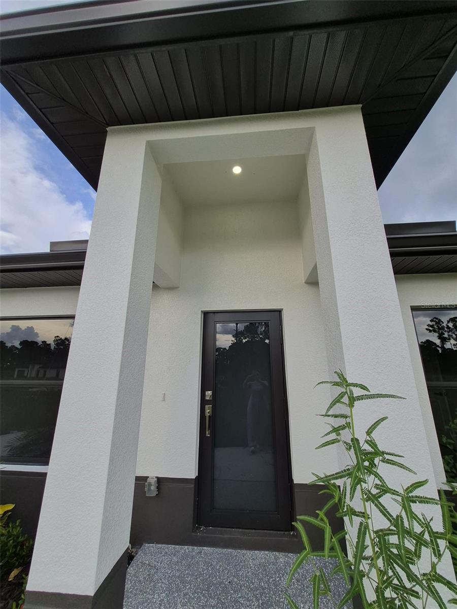 442 WICKHAM AVENUE S, Lehigh Acres, FL 33974