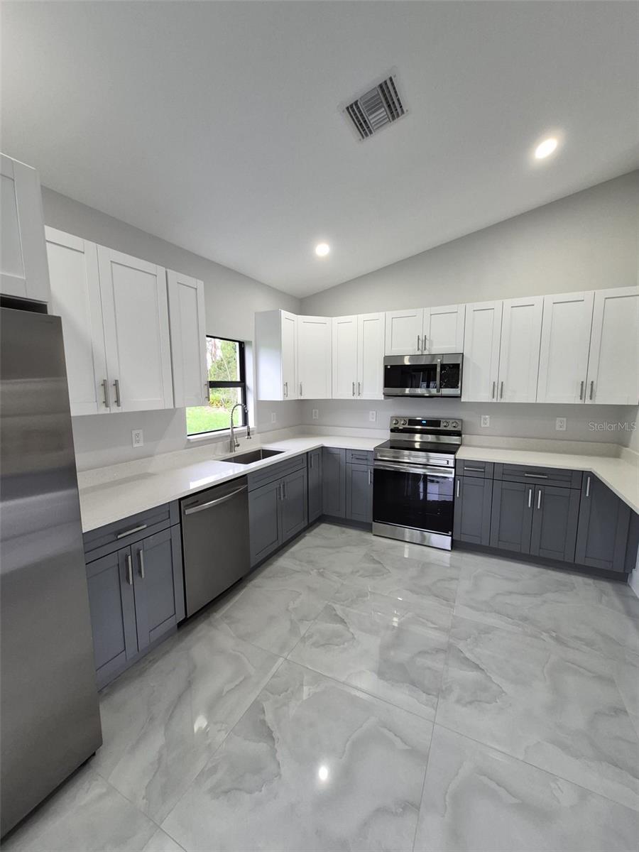 442 WICKHAM AVENUE S, Lehigh Acres, FL 33974