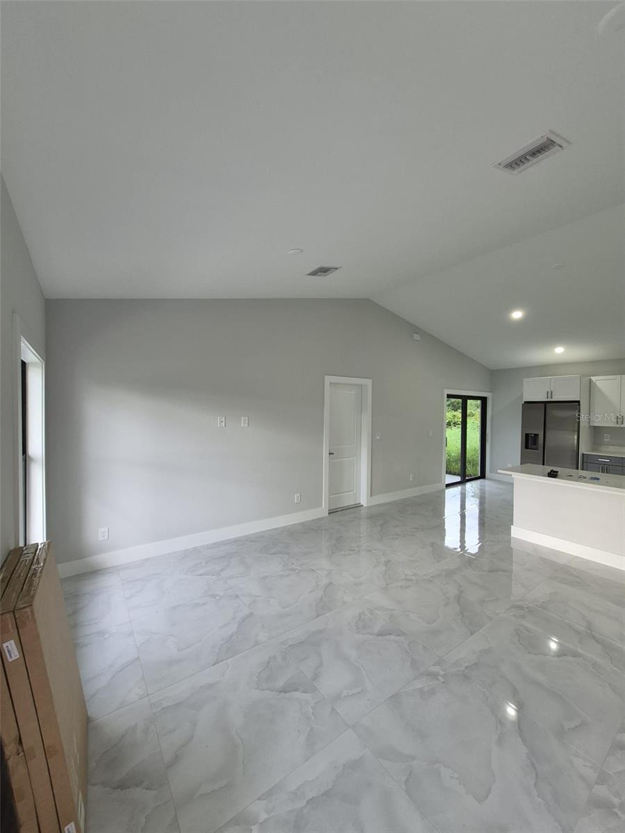 442 WICKHAM AVENUE S, Lehigh Acres, FL 33974