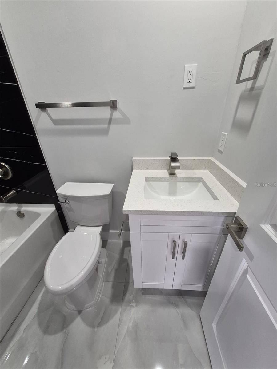 442 WICKHAM AVENUE S, Lehigh Acres, FL 33974
