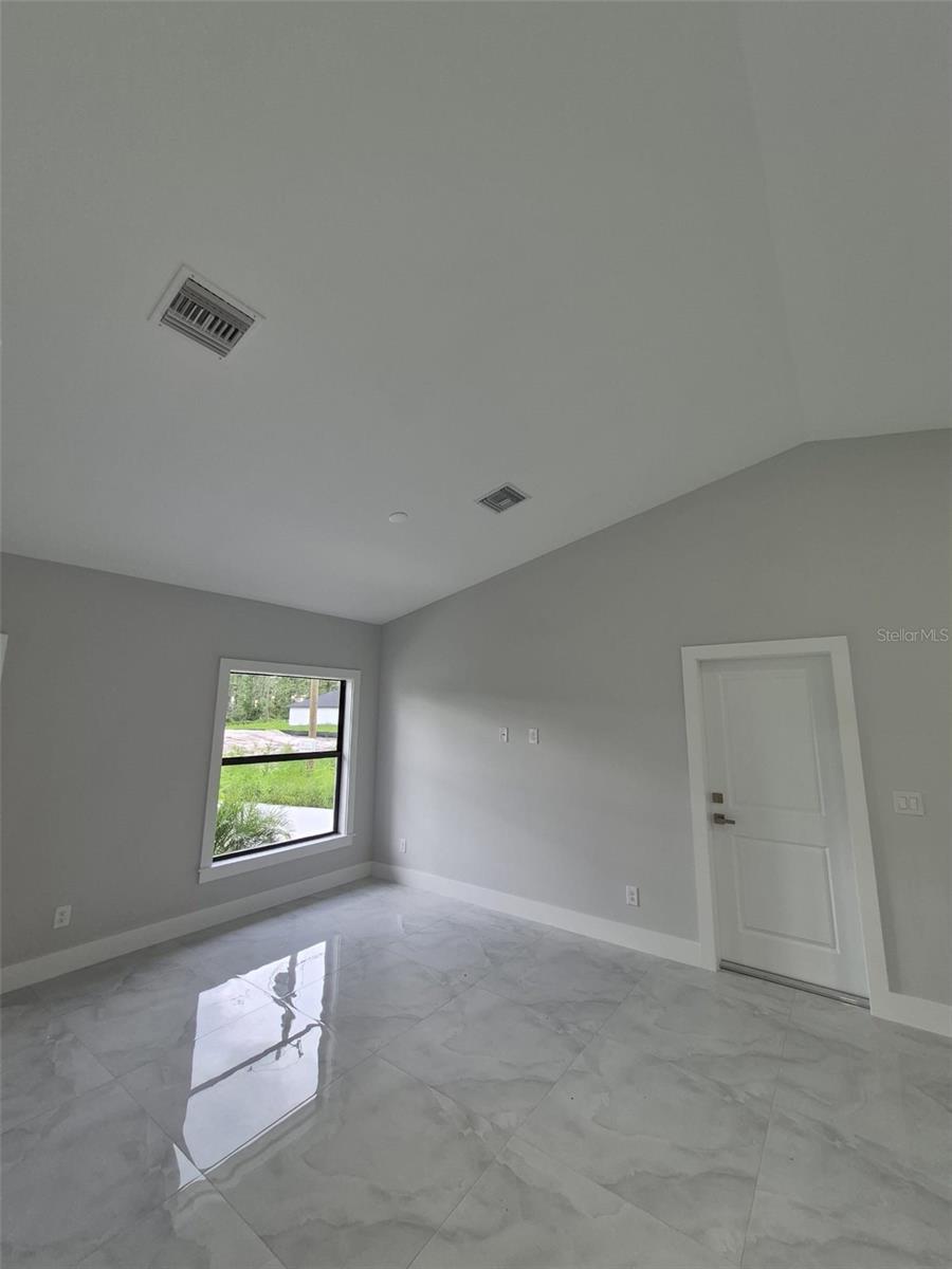 442 WICKHAM AVENUE S, Lehigh Acres, FL 33974
