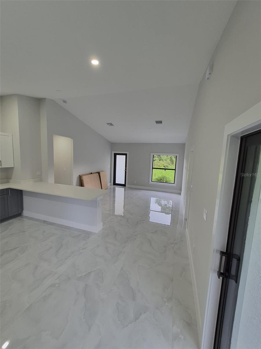 442 WICKHAM AVENUE S, Lehigh Acres, FL 33974