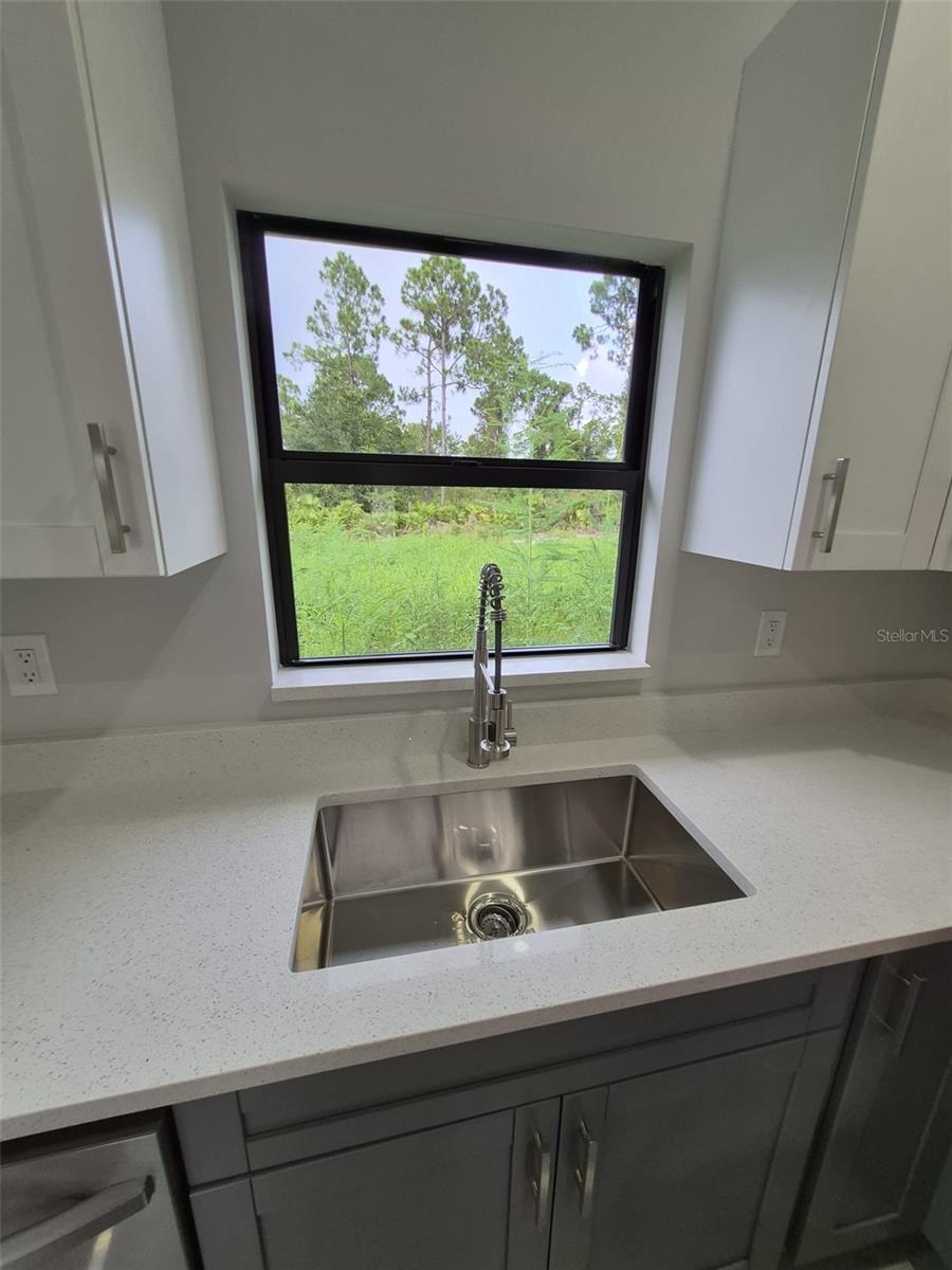 442 WICKHAM AVENUE S, Lehigh Acres, FL 33974